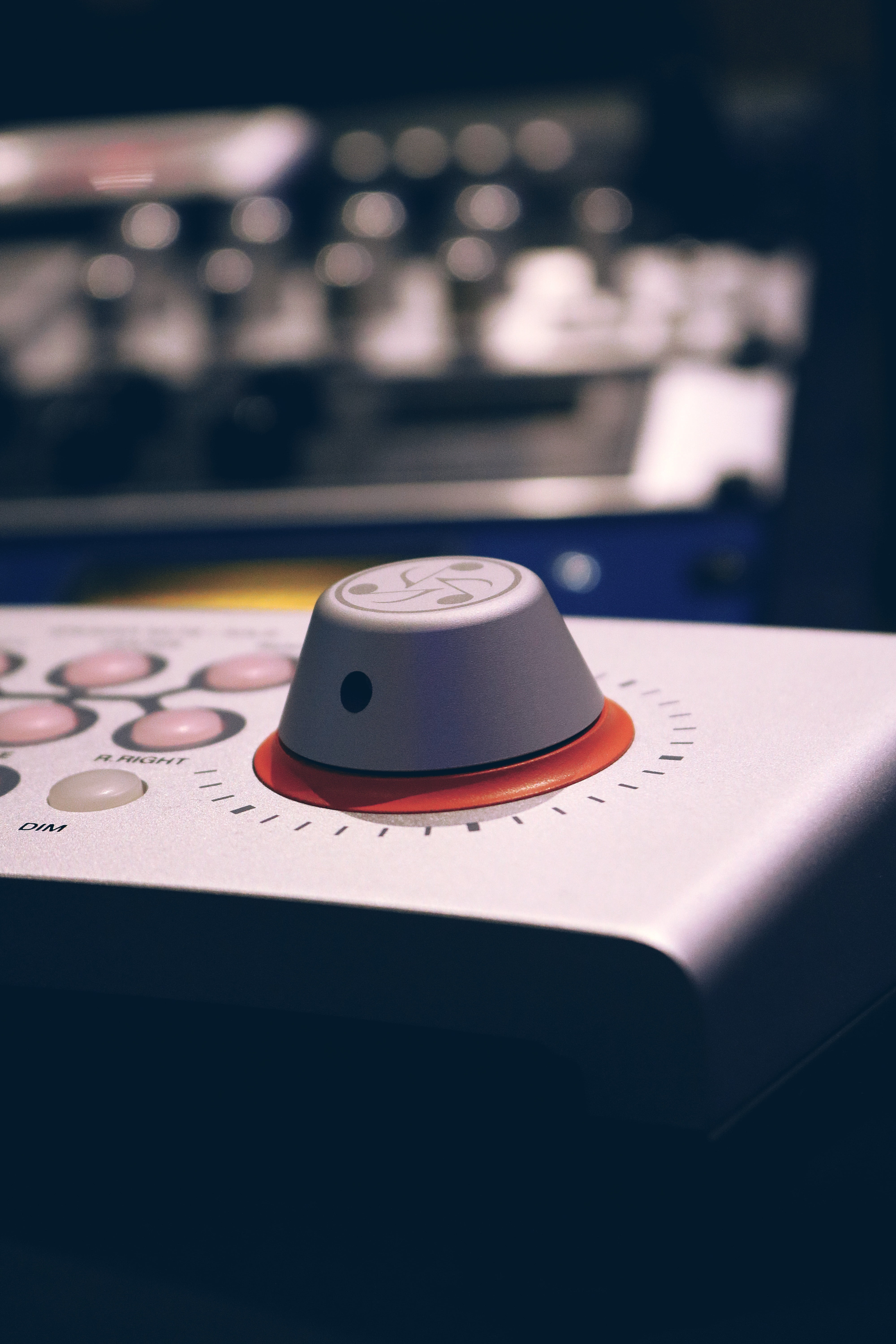 control, mac, mixer, play, voice, equalizer, entertainment, mix, connection, push button, computer equipment, dj, recording studio, music, professional, Phone HD Wallpaper