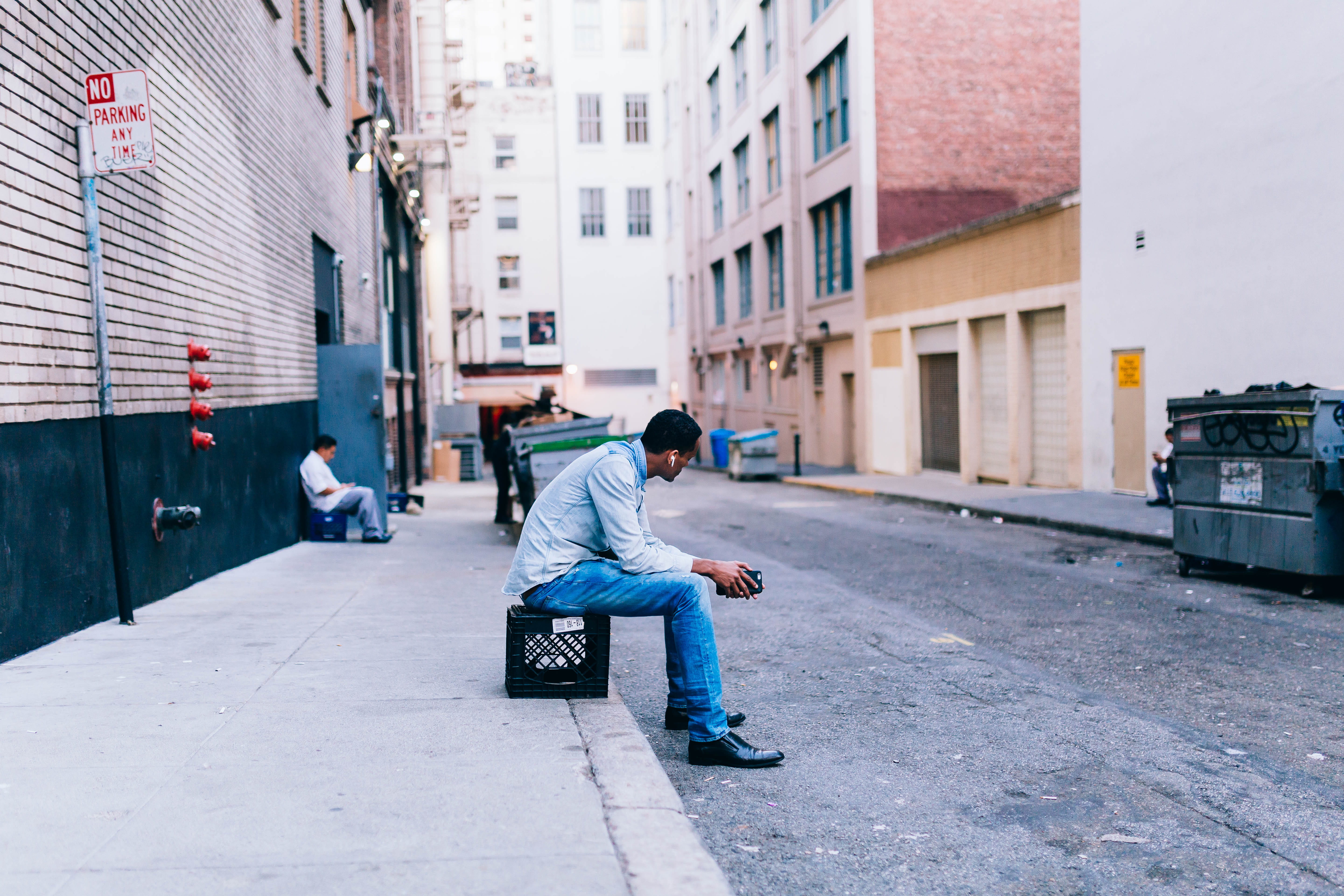 travel, street, explore, back alley, one person, leisure activity, crate, built structure, african american, city, city life, earphone, incidental people, HD Wallpaper