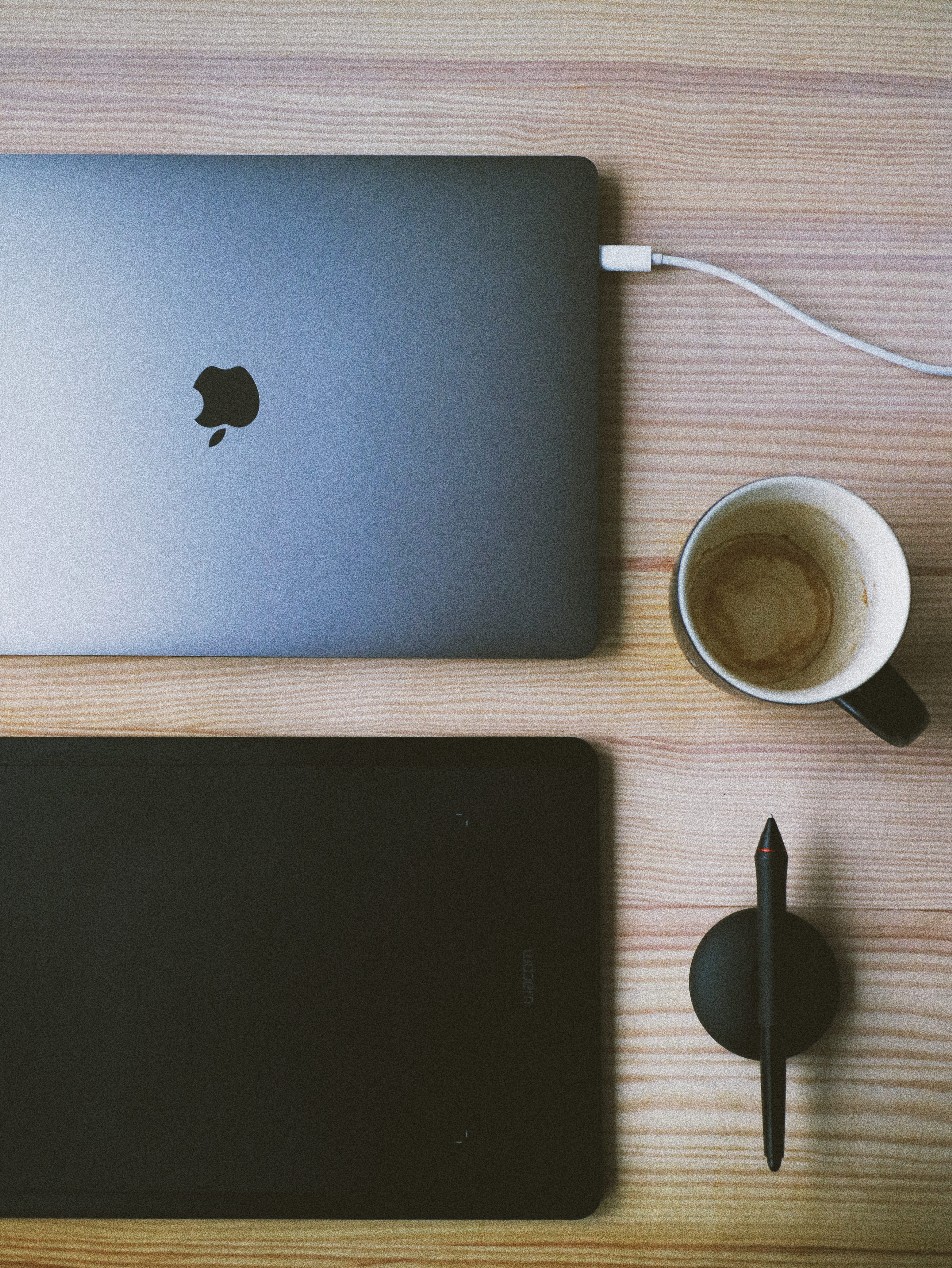 drink, refreshment, laptop, 5K, office, spoon, still life, desktop, crockery, macbook, coffee - drink, daily, lifestyle, high angle view, no people, tablet, Phone HD Wallpaper