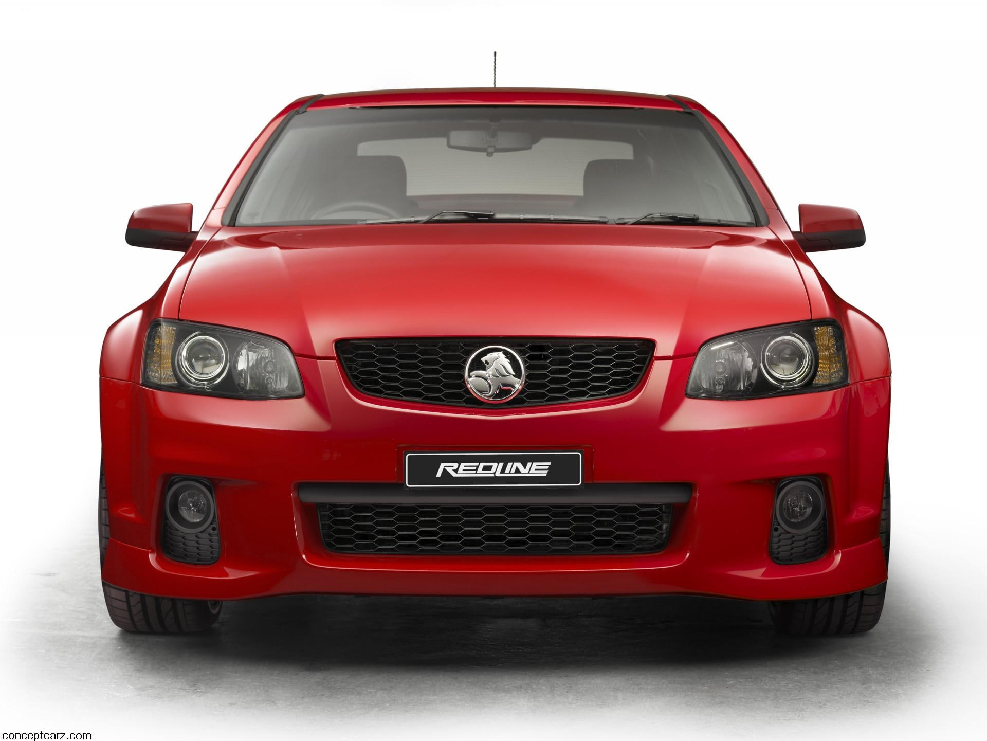 gray, ve, red, people, motor vehicle, 1080P, studio shot, indoors, car, land vehicle, communication, retro styled, commodore, technology, front view, holden, HD Wallpaper