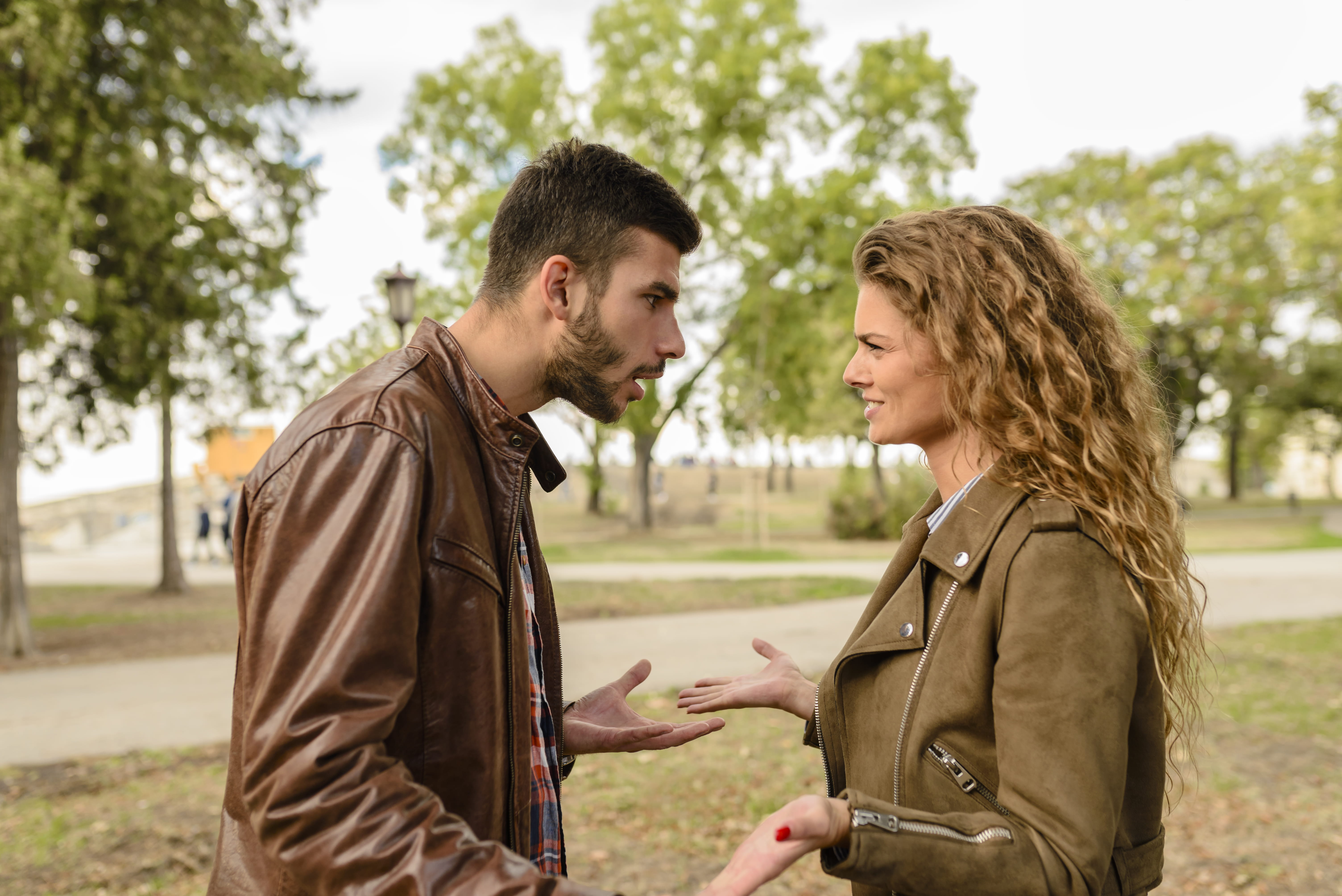 city, leisure activity, bonding, emotion, couple, young adult, people, accusation, women, fight, quarrel, outdoors, talk, fighting, men, woman, wearing, HD Wallpaper