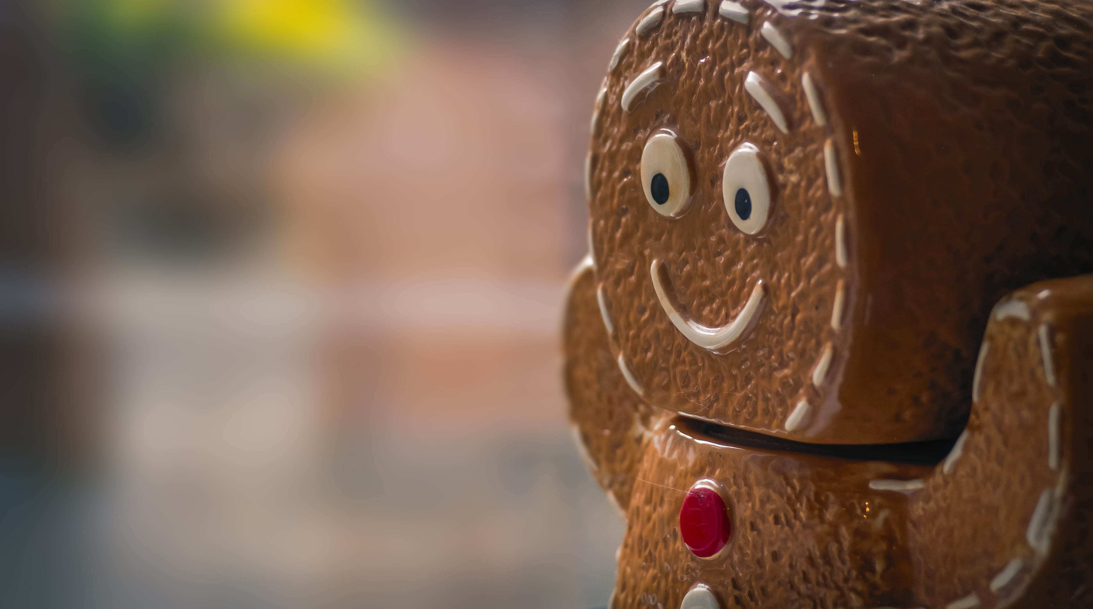 united kingdom, man, focus on foreground, ginger bread, domestic animals, happiness, sculpture, statue, no people, animal head, animal, animal wildlife, HD Wallpaper
