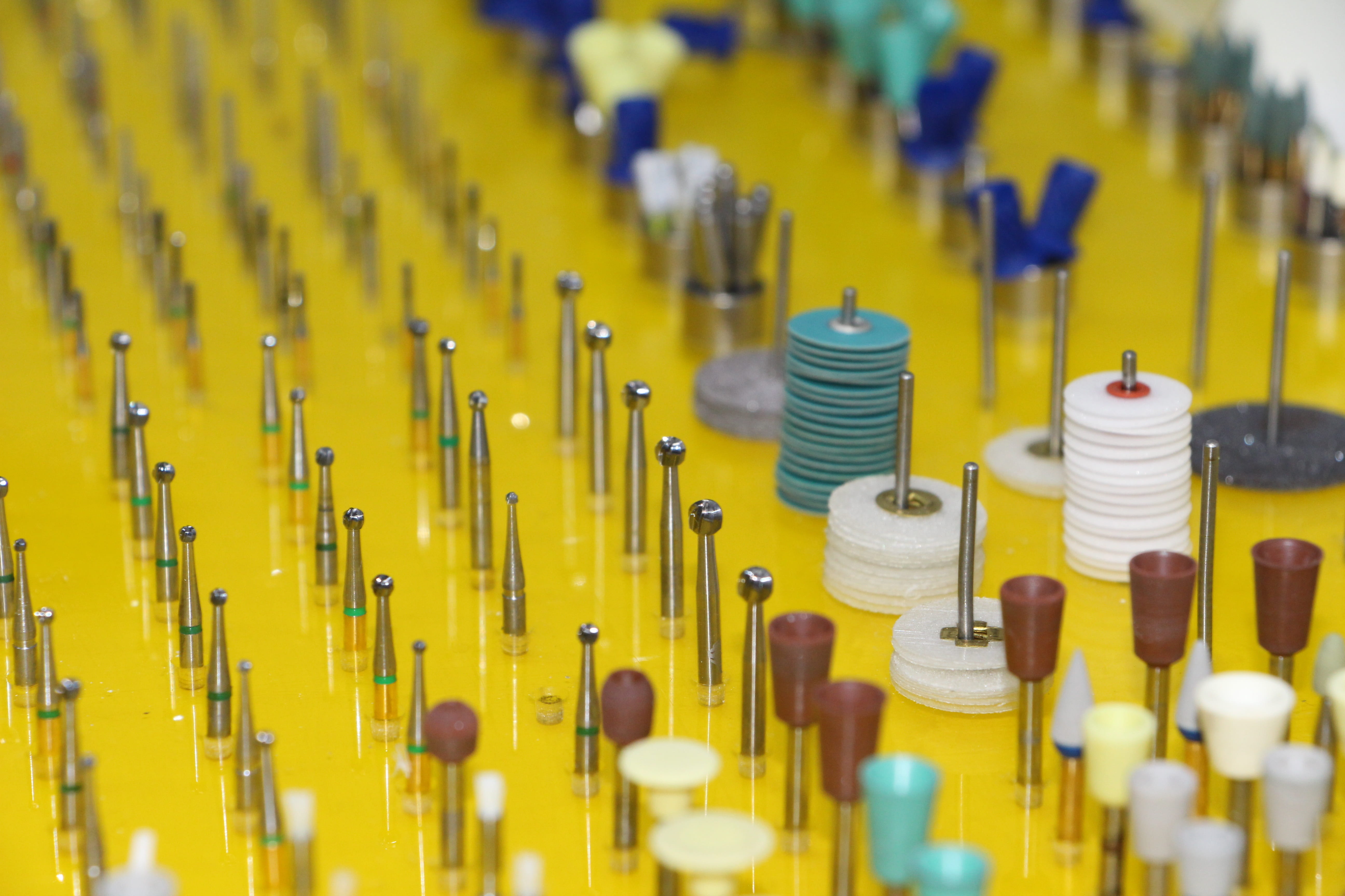 metal, in a row, treat teeth, brushing teeth, dental, large group of objects, dental repairs, high angle view, abundance, side by side, no people, yellow, HD Wallpaper