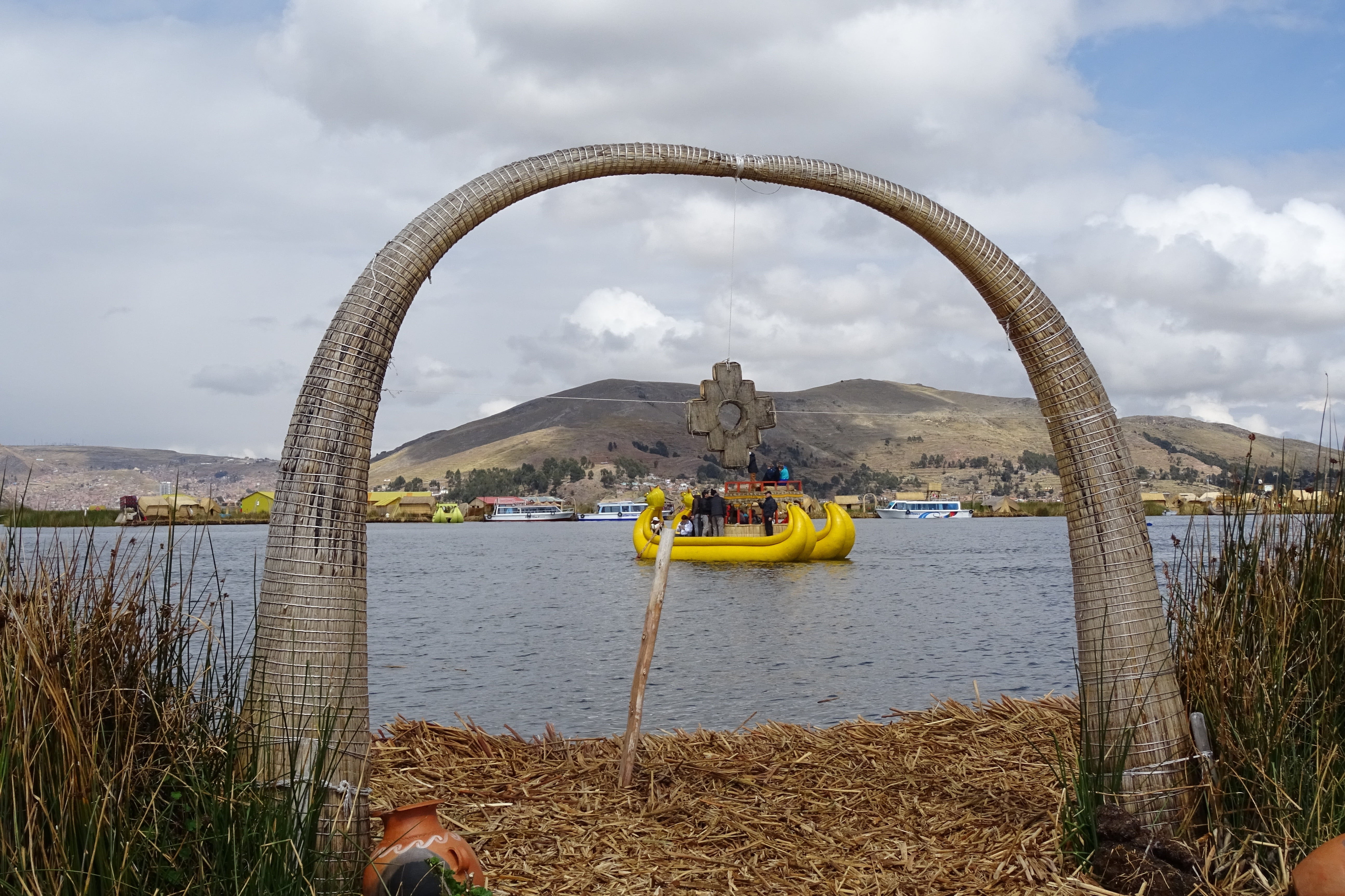 nautical vessel, water, sky, titicaca, barca, mode of transportation, gate, travel, 5K, cloud - sky, day, no people, traditions, transportation, adventure, HD Wallpaper