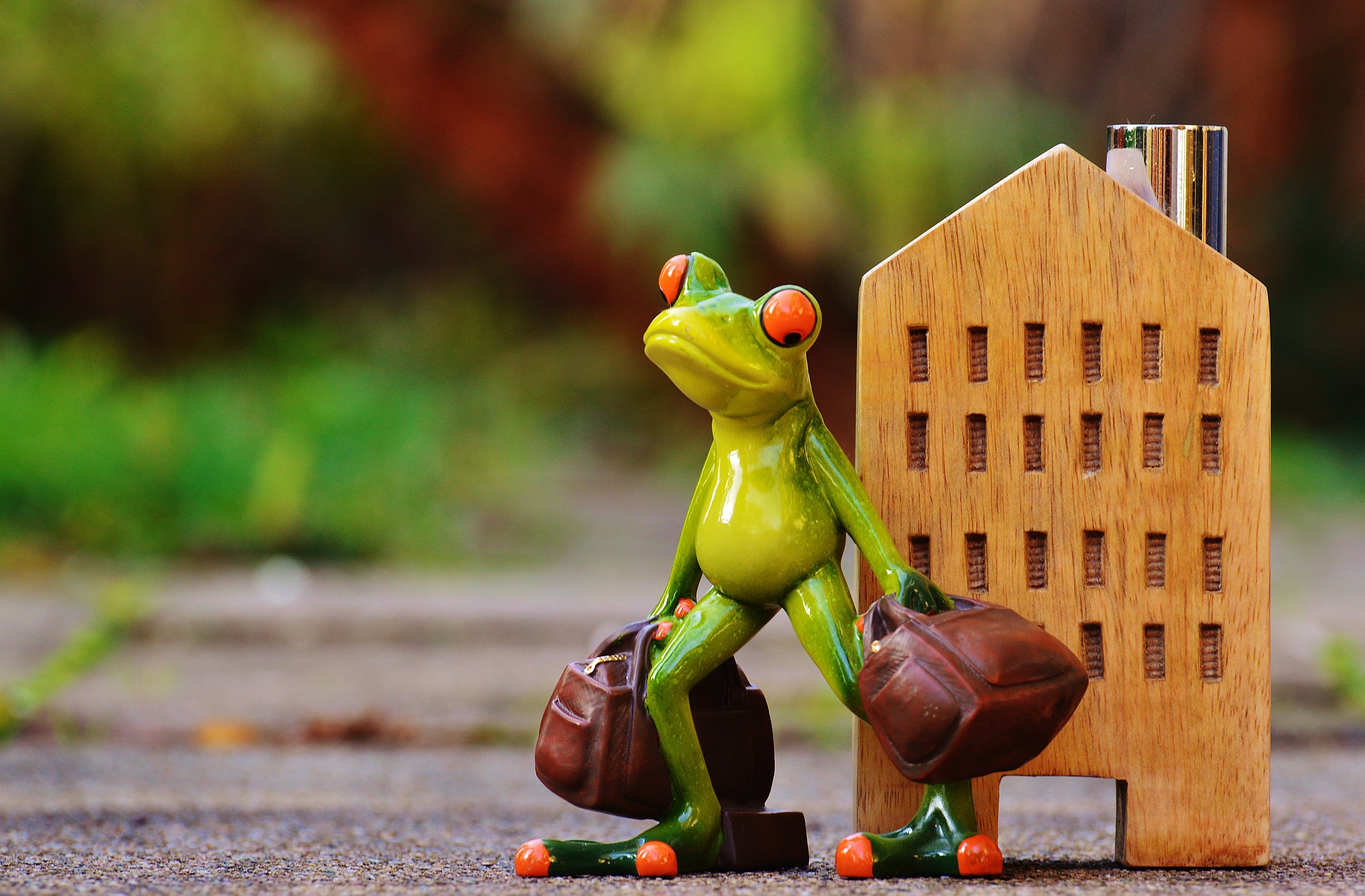 sweet, wood - material, human representation, representation, toy, travel, fun, still life, farewell, outdoors, on the go, close-up, time to go, go away, HD Wallpaper