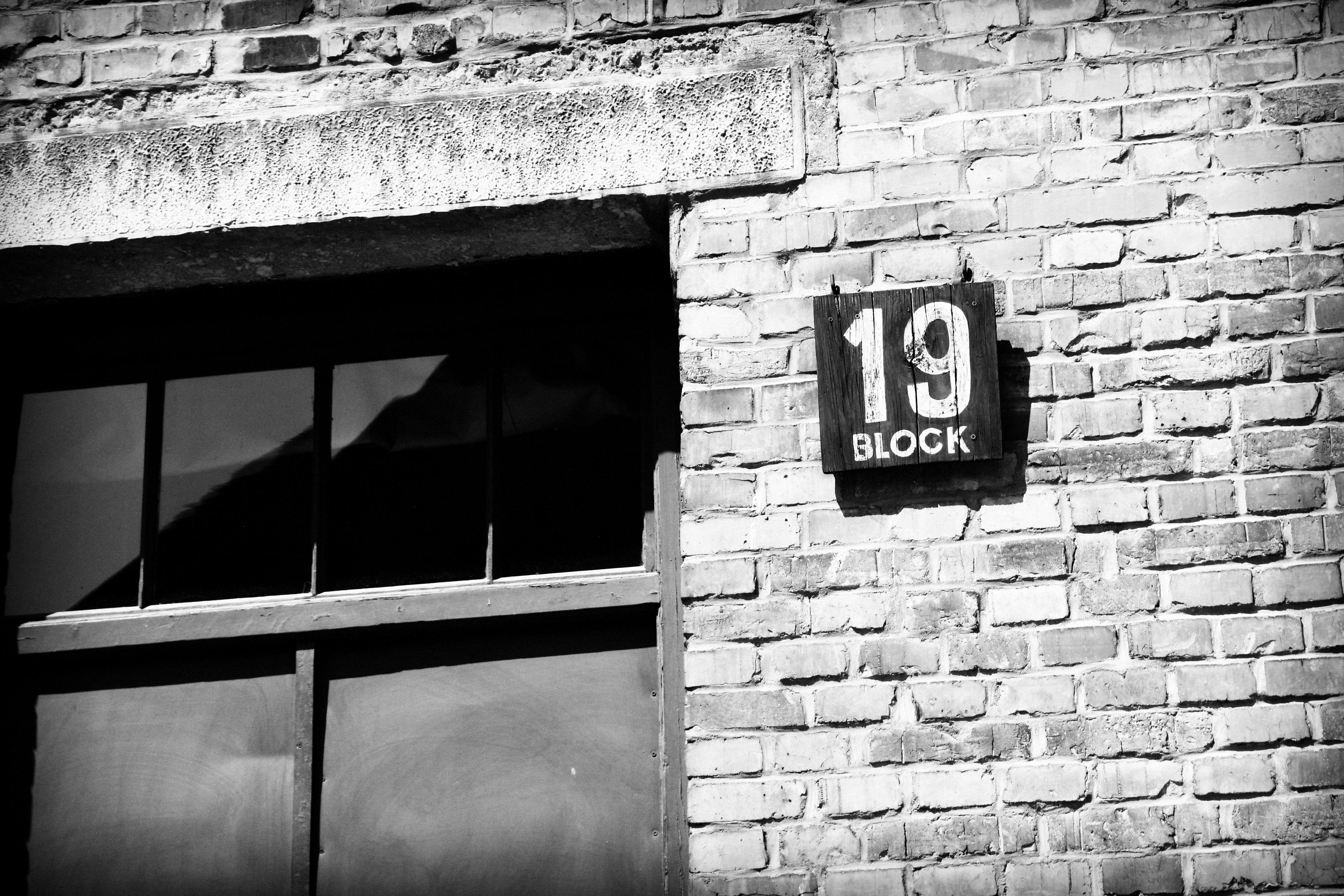 architecture, outdoors, sign, wall - Building Feature, 5K, window, communication, nazism, old, jews, number, brick wall, wall, western script, text, no people, HD Wallpaper