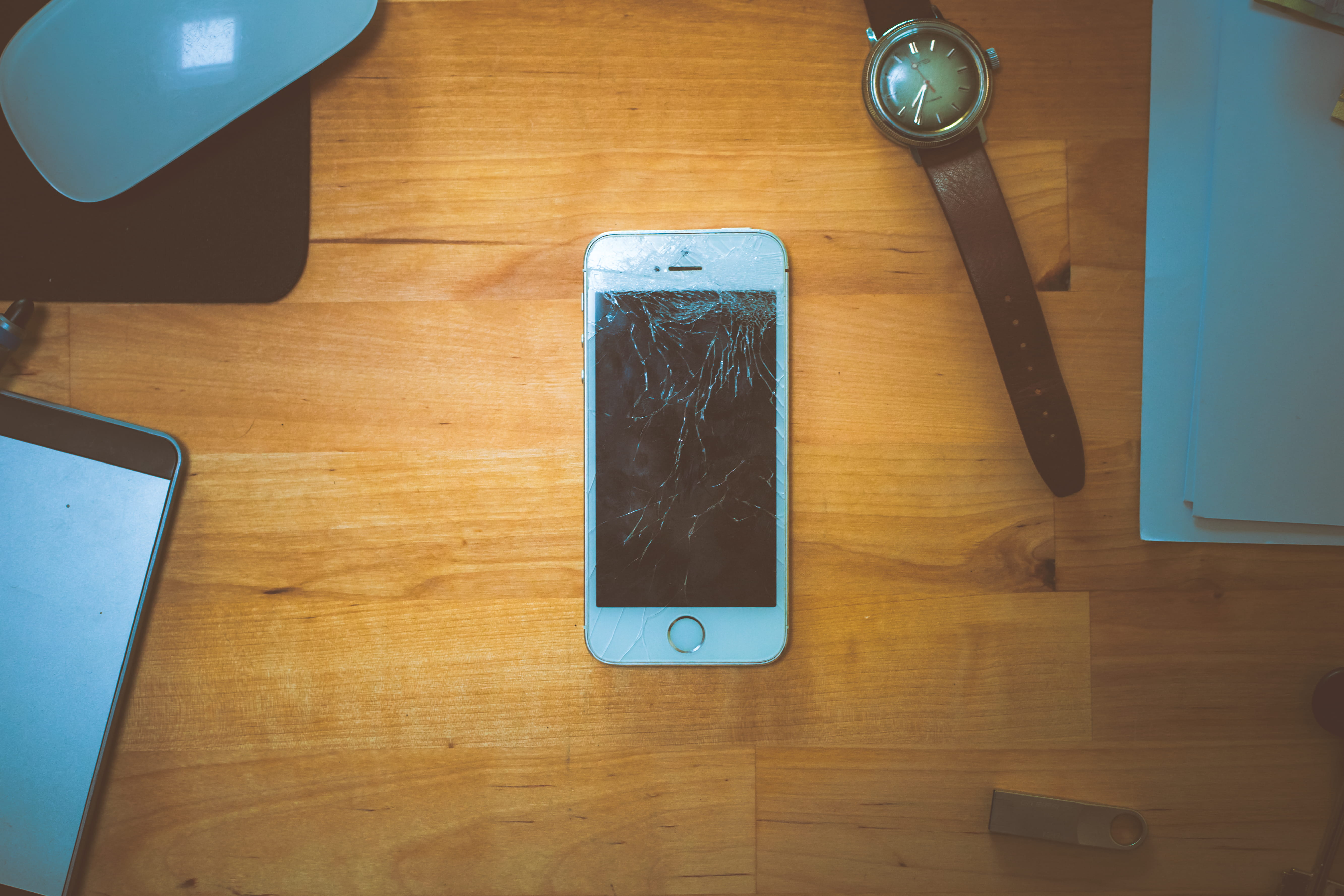 indoors, mobile phone, technology, 5s, best day, telephone, telecommunications equipment, worse, still life, iphone, white phone, high angle view, wireless technology, HD Wallpaper