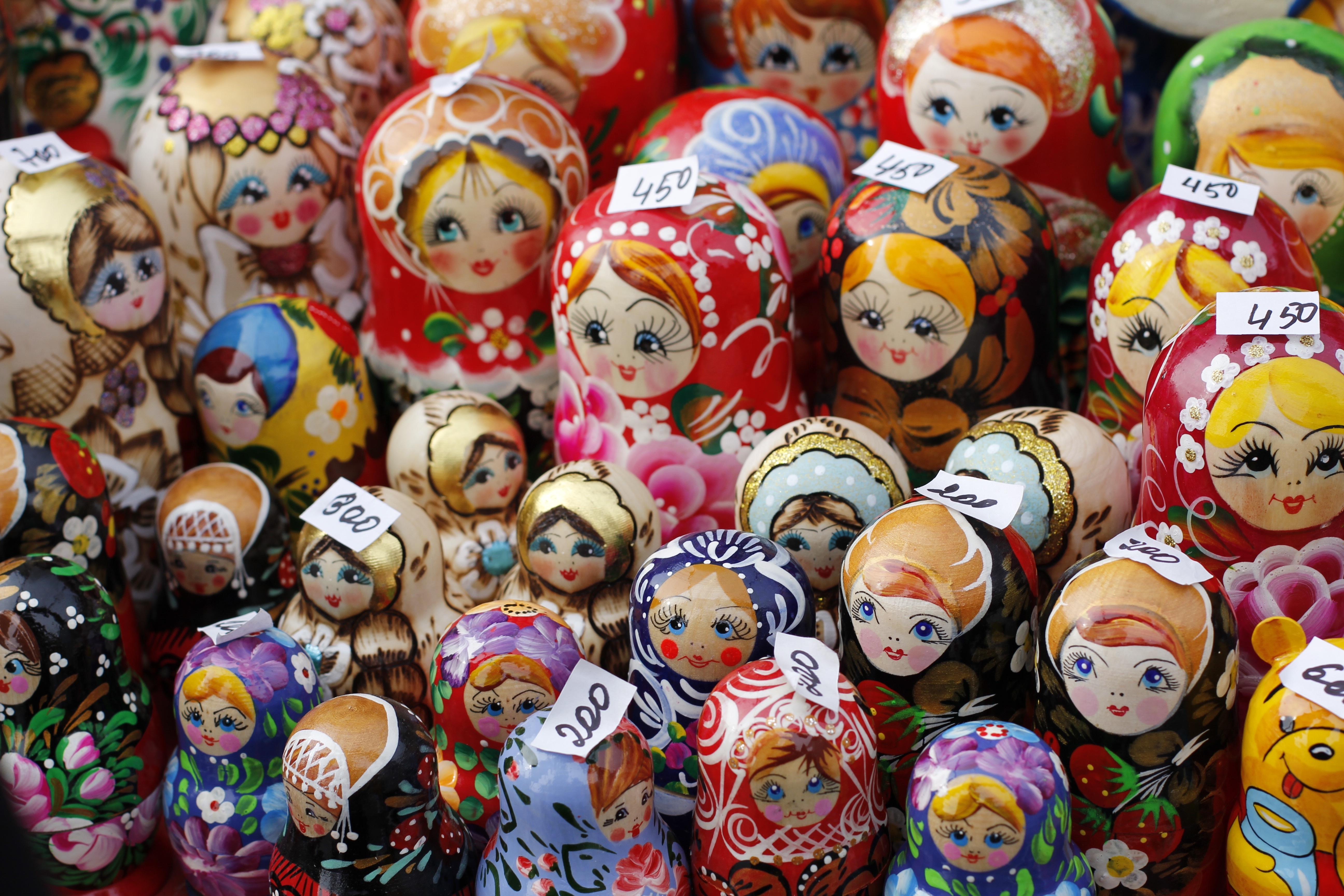 matroschka, lot, souvenir, 5K, matruschka, close-up, abundance, nesting, collection, multi Colored, no people, soviet union, retail display, representation, HD Wallpaper