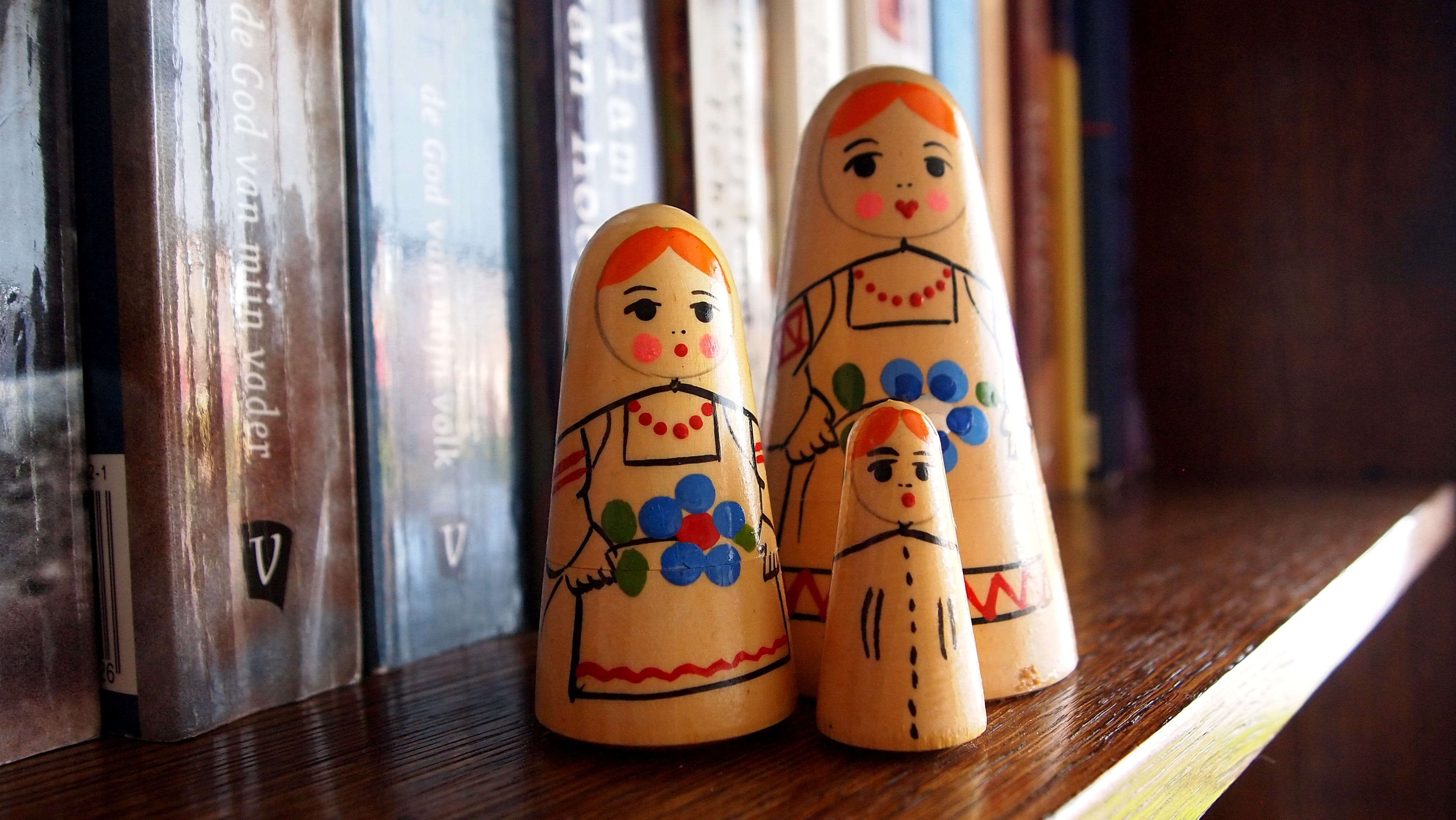 craft, handmade, toy, wood - material, group of objects, bookshelf, focus on foreground, table, representation, creativity, wood, female likeness, art and craft, HD Wallpaper