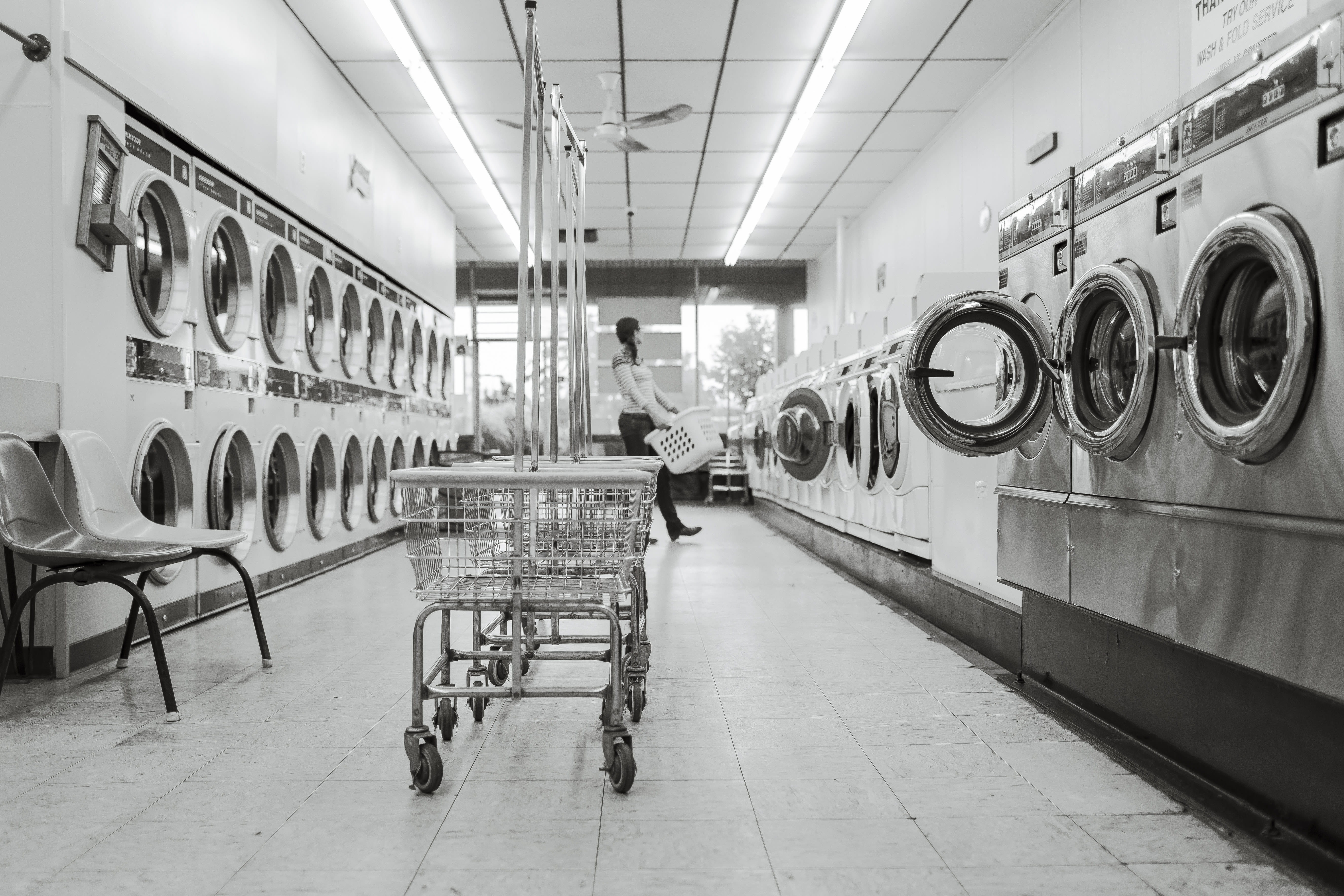 washing machine, clothing, appliance, waiting, lifestyles, black-and-white, clean, student, washer, indoors, adult, photography, hygiene, laundromat, men, HD Wallpaper