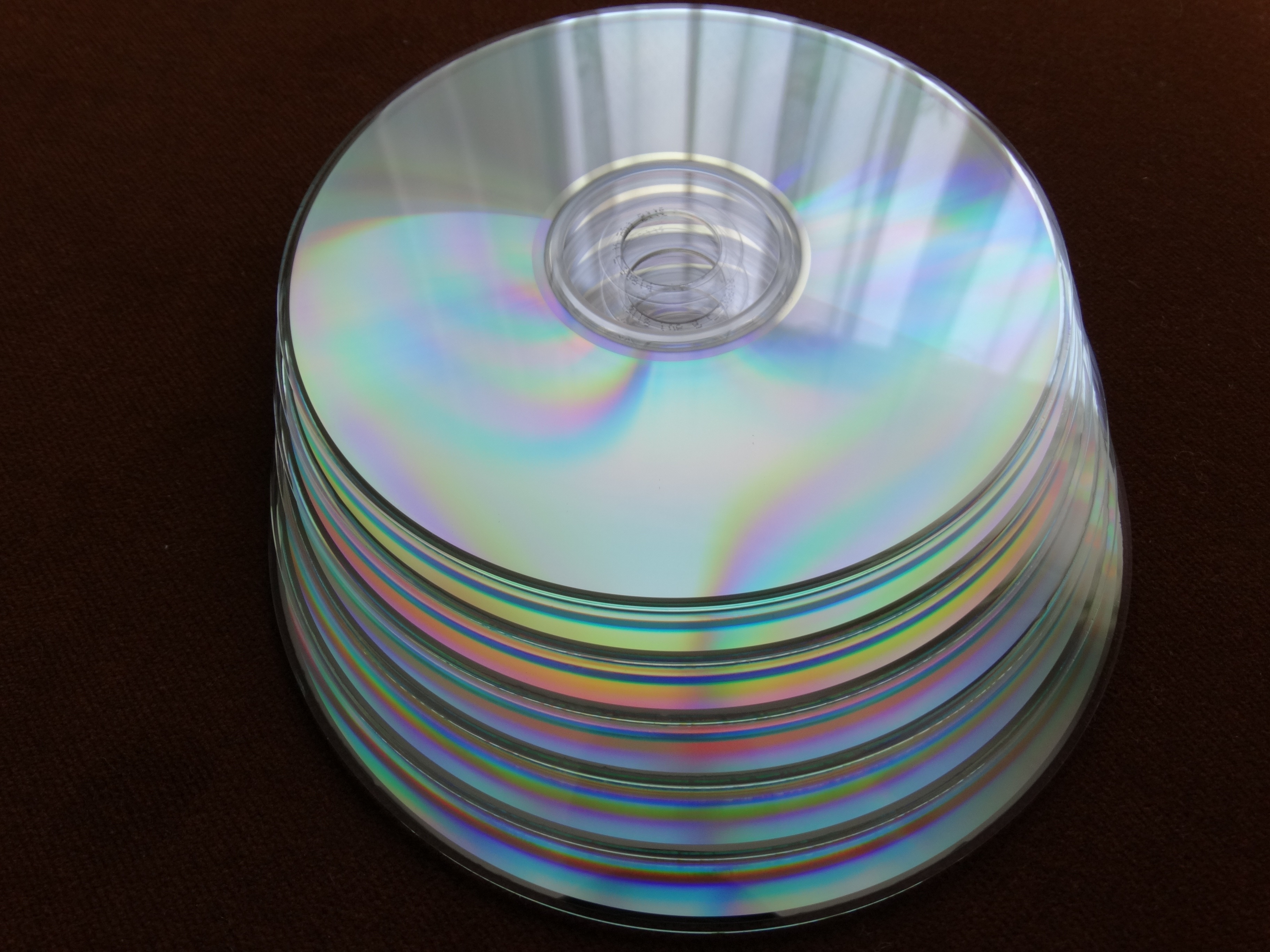 circle, pattern, multi colored, glass, drinking glass, no people, sphere, computer, indoors, geometric shape, 2K, floppy disk, illuminated, data, cD-ROM, HD Wallpaper
