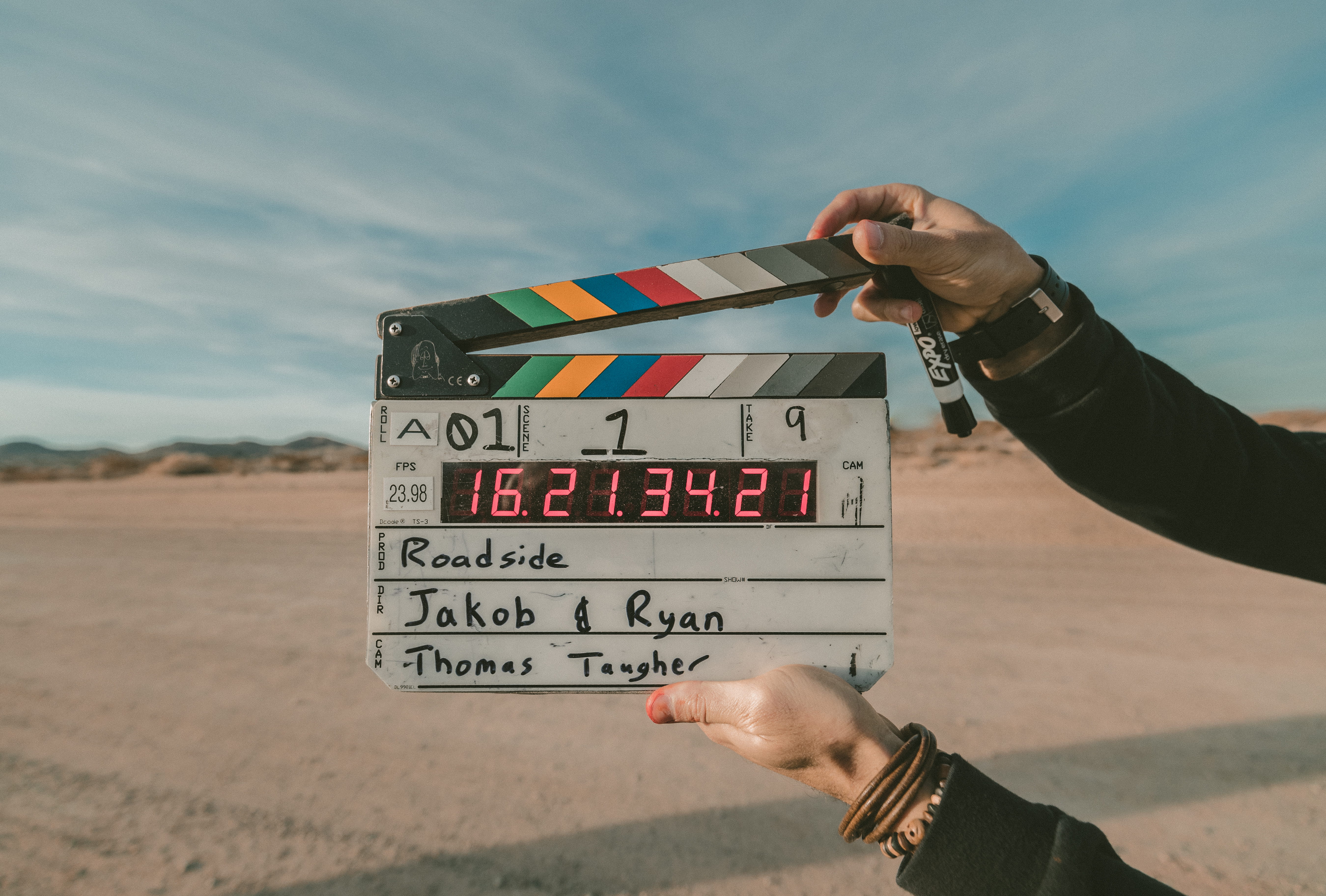 desert, clapper board, landscape, ryan, clapper, film, person, black, movie, clap, jakob owen, roadside, sunset, body part, text, 5K, environment, sky, HD Wallpaper
