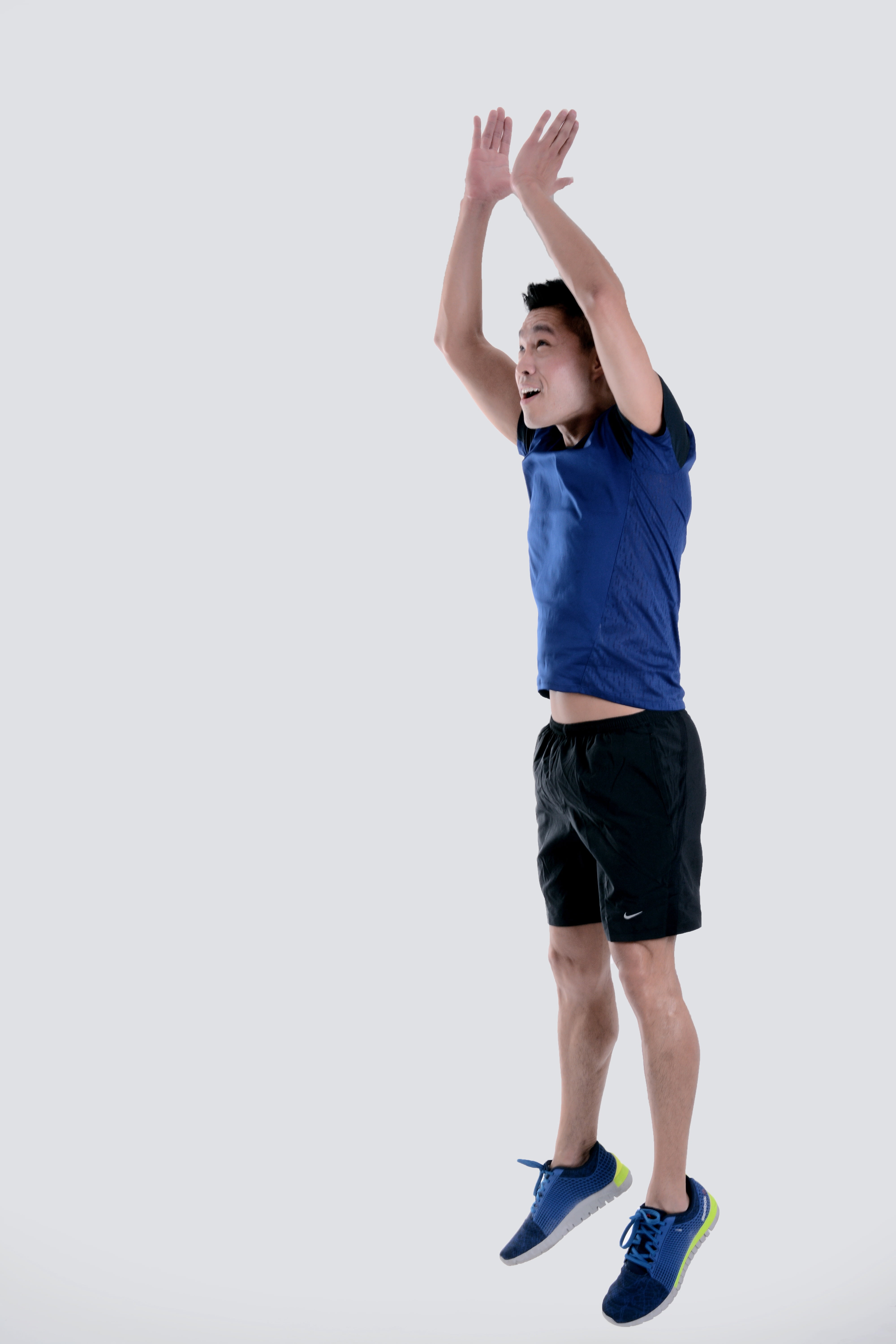 instructor, boy, jumping, casual clothing, iron, coach, front view, sport, clapping, indoors, lizards, copy space, arms raised, grabbing, cut out, keiji yoshiki, Phone HD Wallpaper