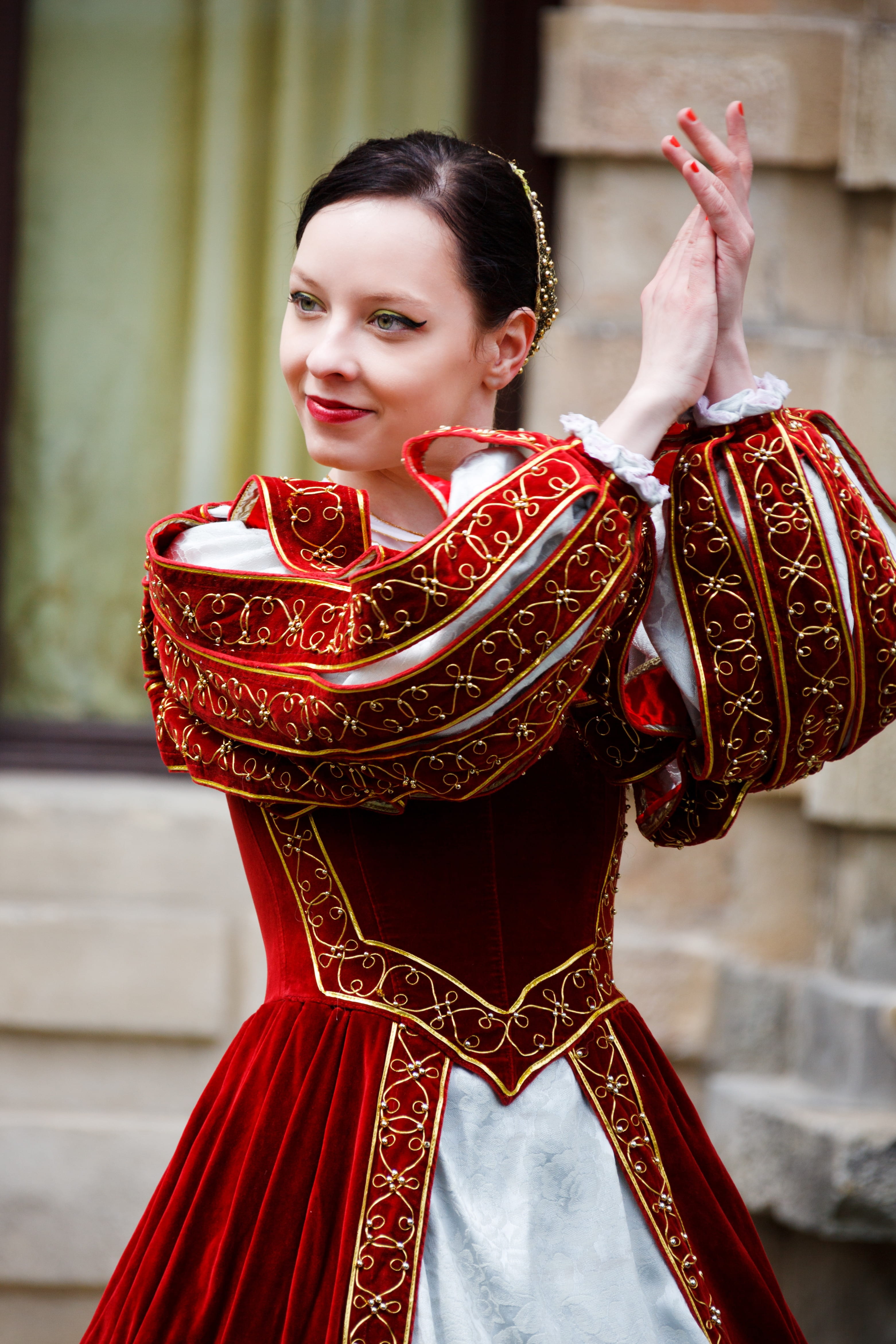 old, celebration, woman, european, costume, folk, clothes, women, dress, traditional clothing, clothing, focus on foreground, person, architecture, one person, Phone HD Wallpaper