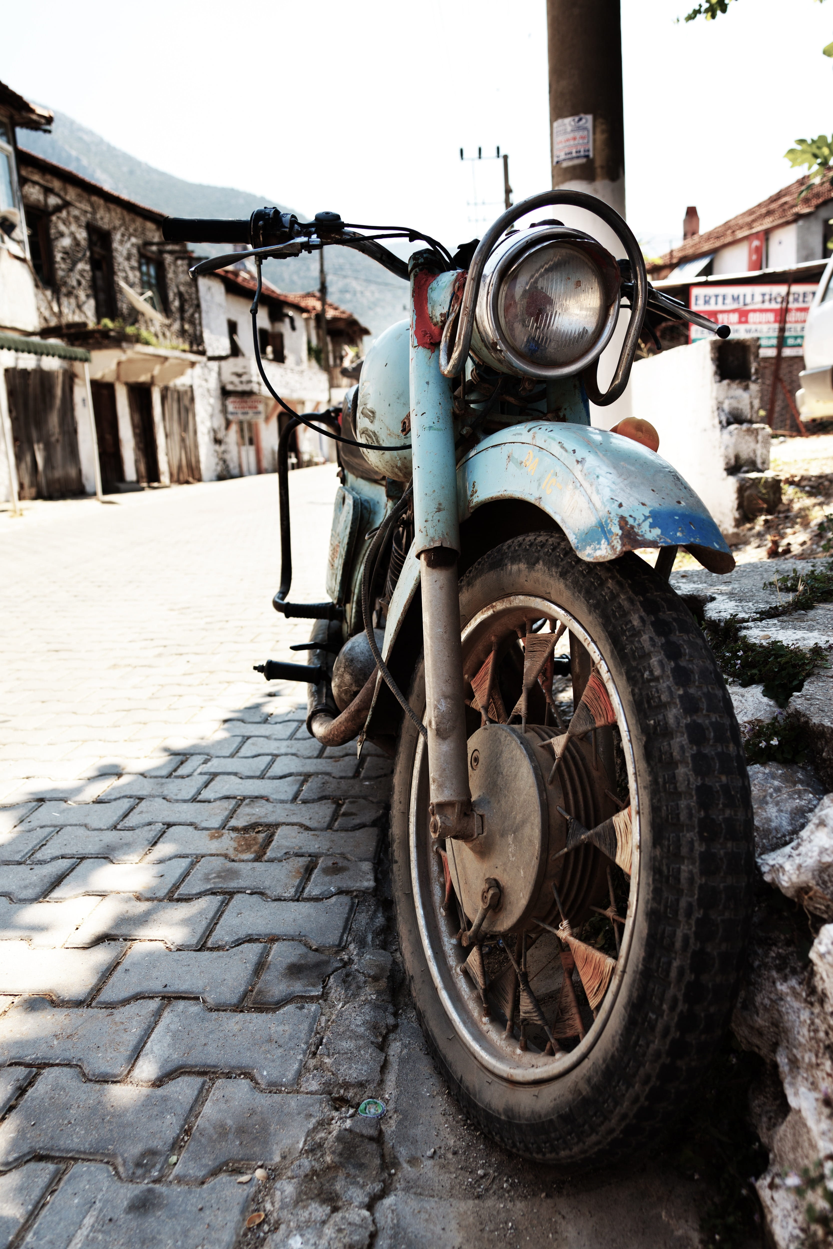 stationary, Drive, parking, architecture, rusty, motorcycle, old, Aged, blue, built structure, Front, vintage, motor, transport, mode of transportation, Phone HD Wallpaper
