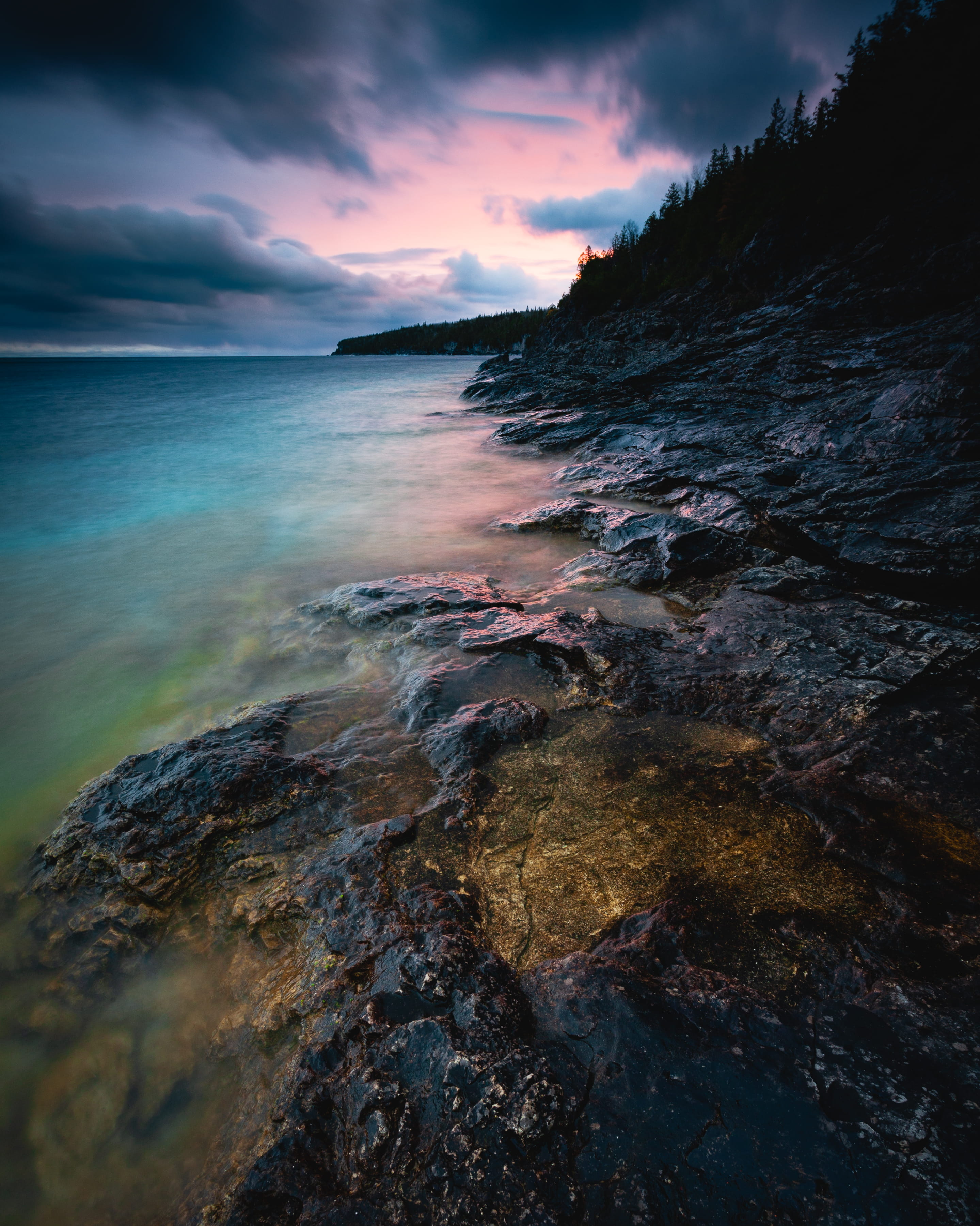 rocky coastline, tranquil scene, horizon, scenics - nature, no people, cool backgrounds, trees, coast, art, cloud - sky, water, rock, surrounded, sea, ocean, Phone HD Wallpaper