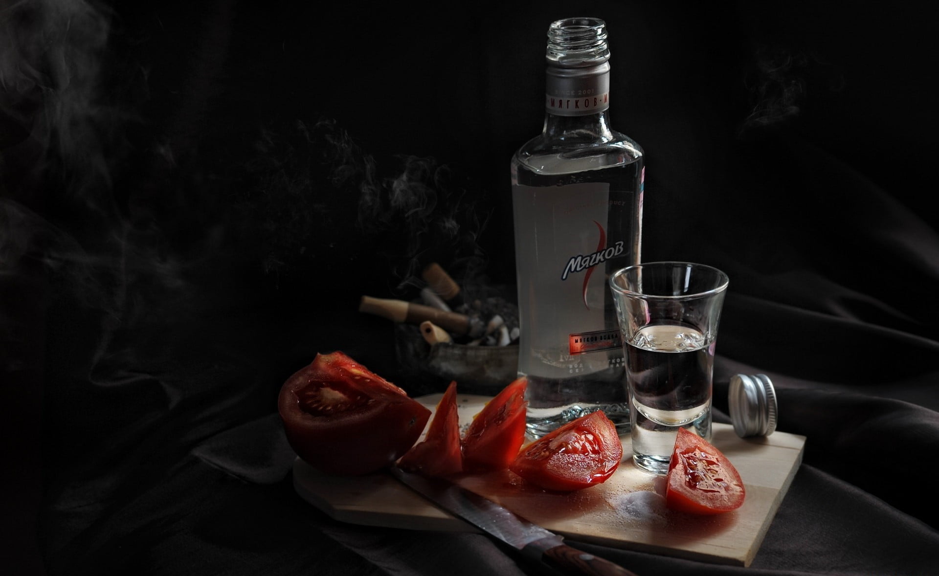 household equipment, bong, 1080P, food, table, still life, drink, refreshment, red, food and drink, black background, indoors, orange, transparent, wellbeing, HD Wallpaper