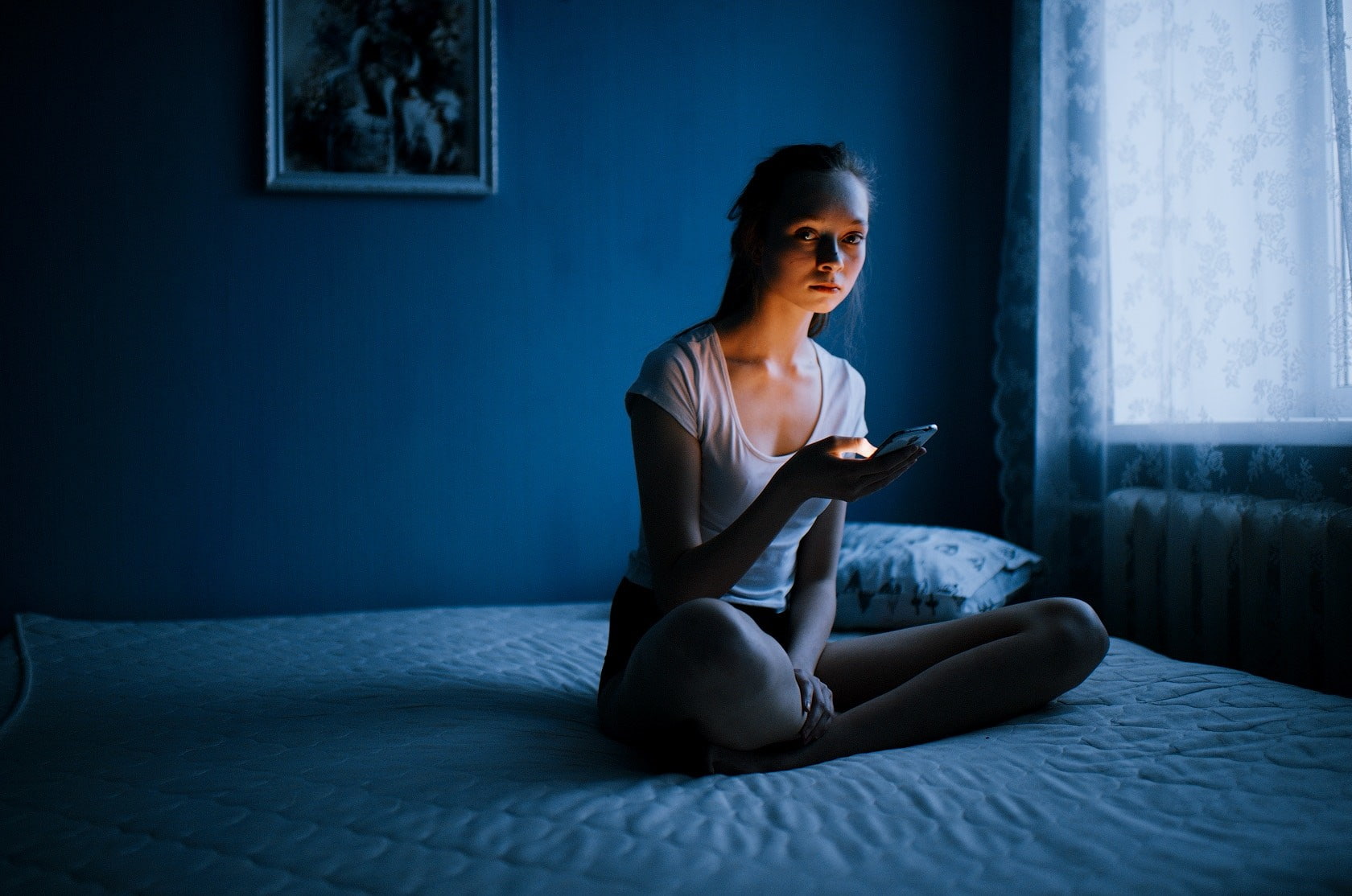 young women, window, bed, real people, mobile phone, one person, full length, home interior, young adult, women, leisure activity, communication, Marat Safin, HD Wallpaper