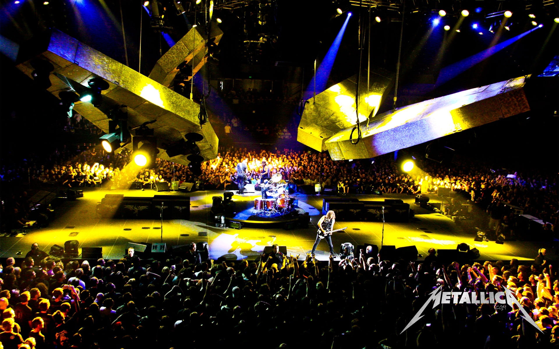 light, nightlife, audience, dark, festival, fan, performance, enjoyment, women, music, spectator, fun, event, night, men, lighting Equipment, stage - Performance Space, HD Wallpaper