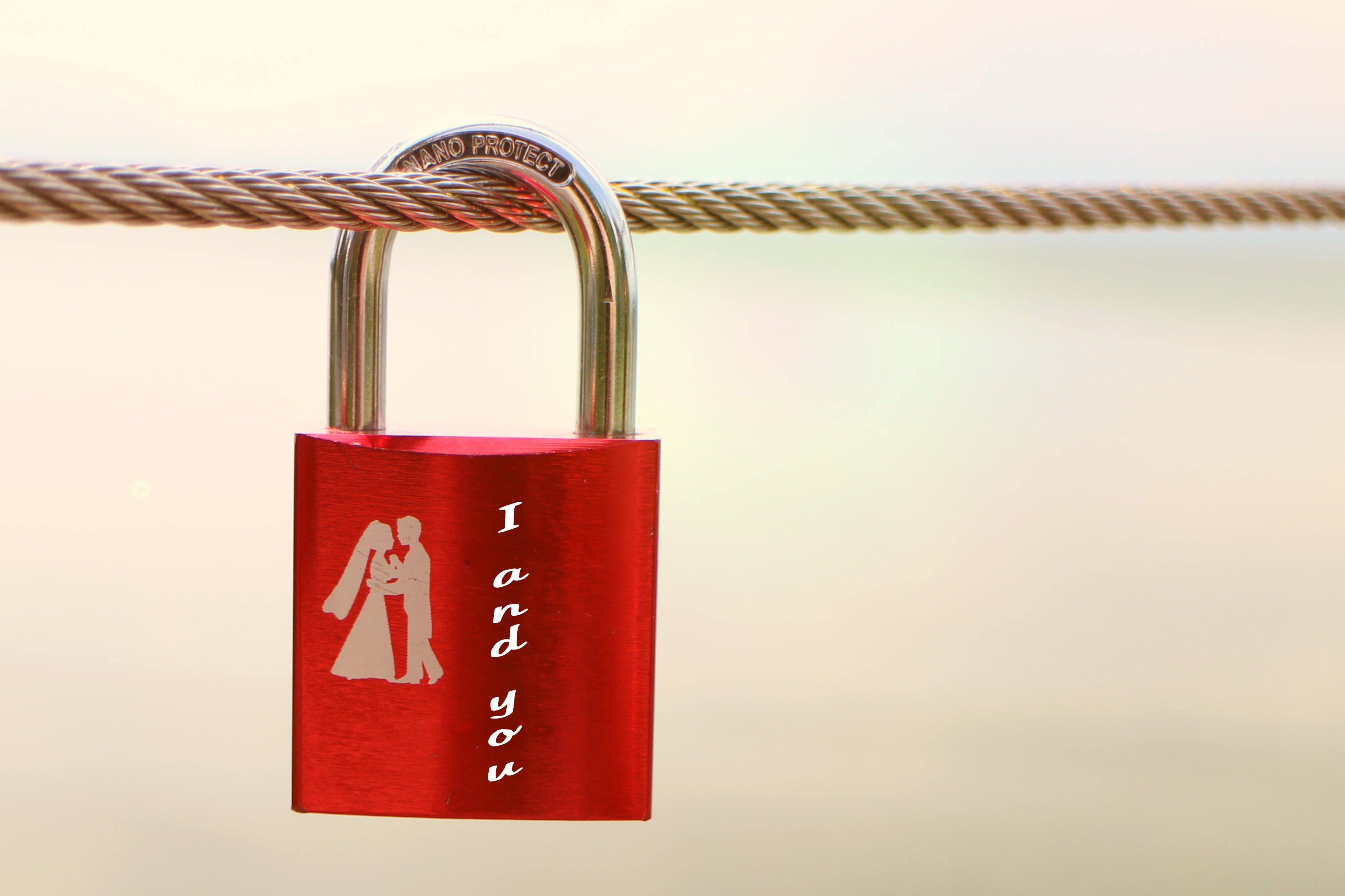 u, focus on foreground, symbol, 2K, protection, security lock, label, close-up, copy space, metal, red, feelings, emotion, indoors, love, pair, connectedness, HD Wallpaper