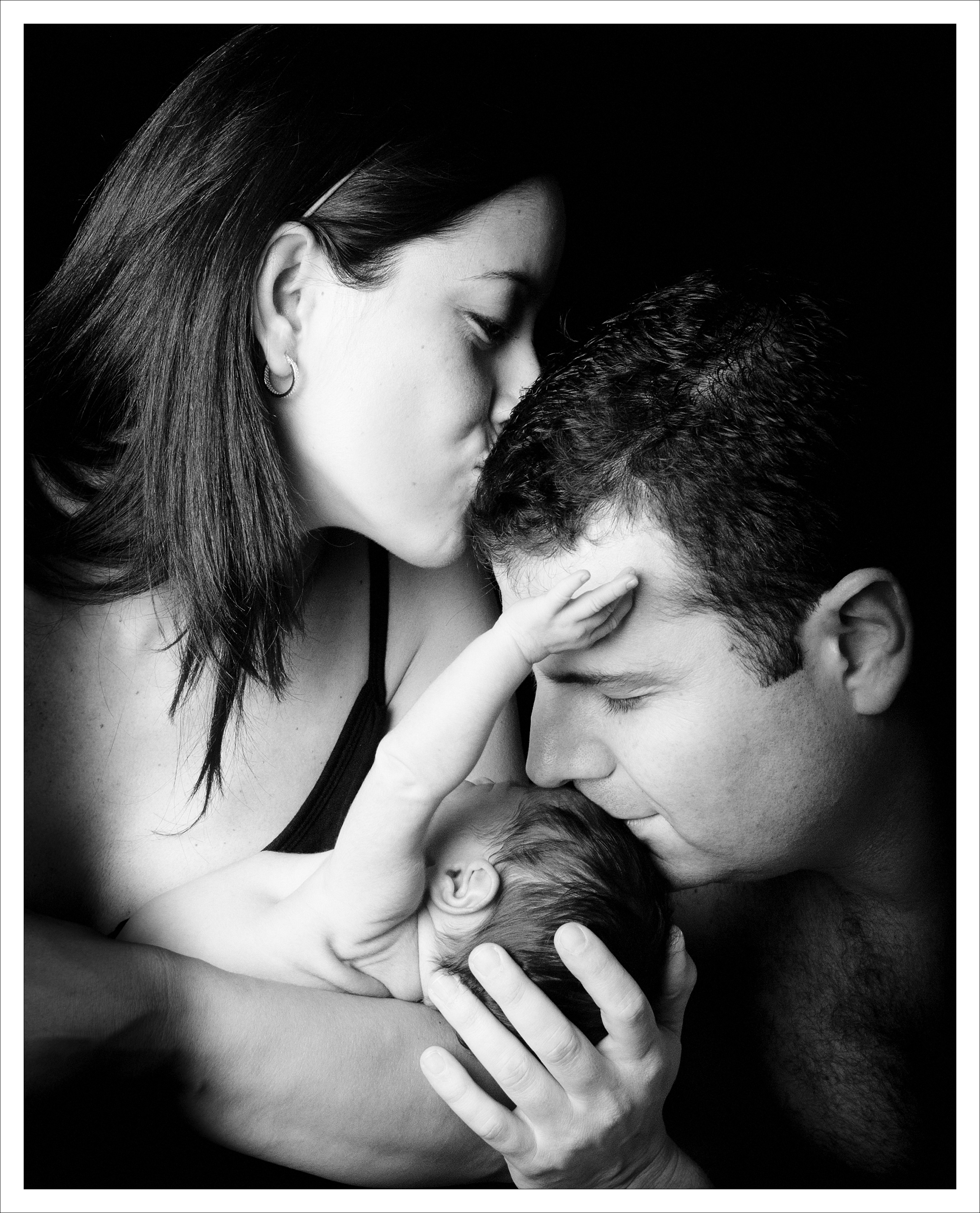 mother, men, positive emotion, transfer print, black And White, indoors, baby, people, headshot, 2K, females, togetherness, bonding, auto post production filter, Phone HD Wallpaper