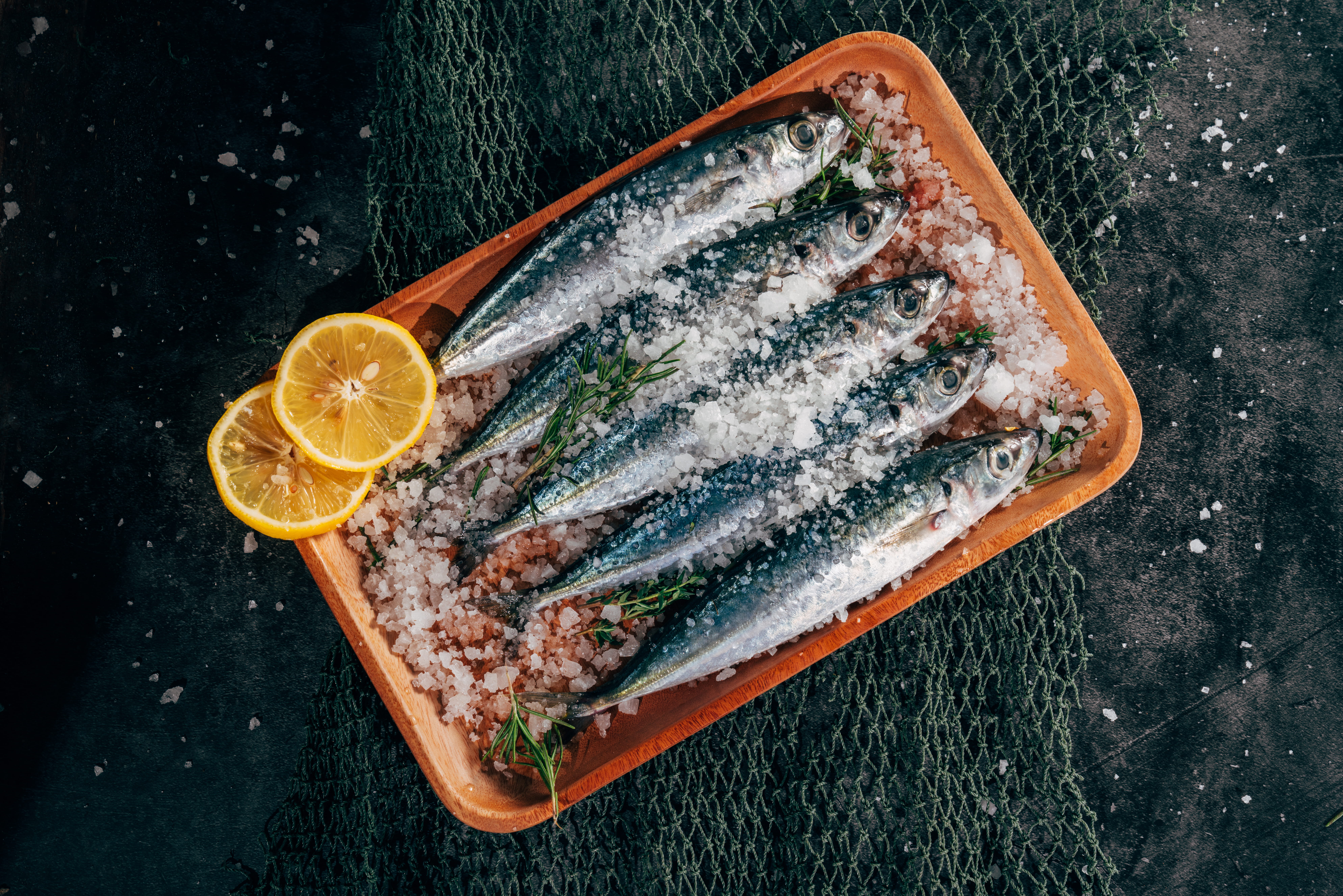8K, freshness, lemon, wood, no People, fishy, steamed, contrast, plastic, ingredient, slate - Rock, table, seafood, gourmet, marble, cooked, product, flour, HD Wallpaper