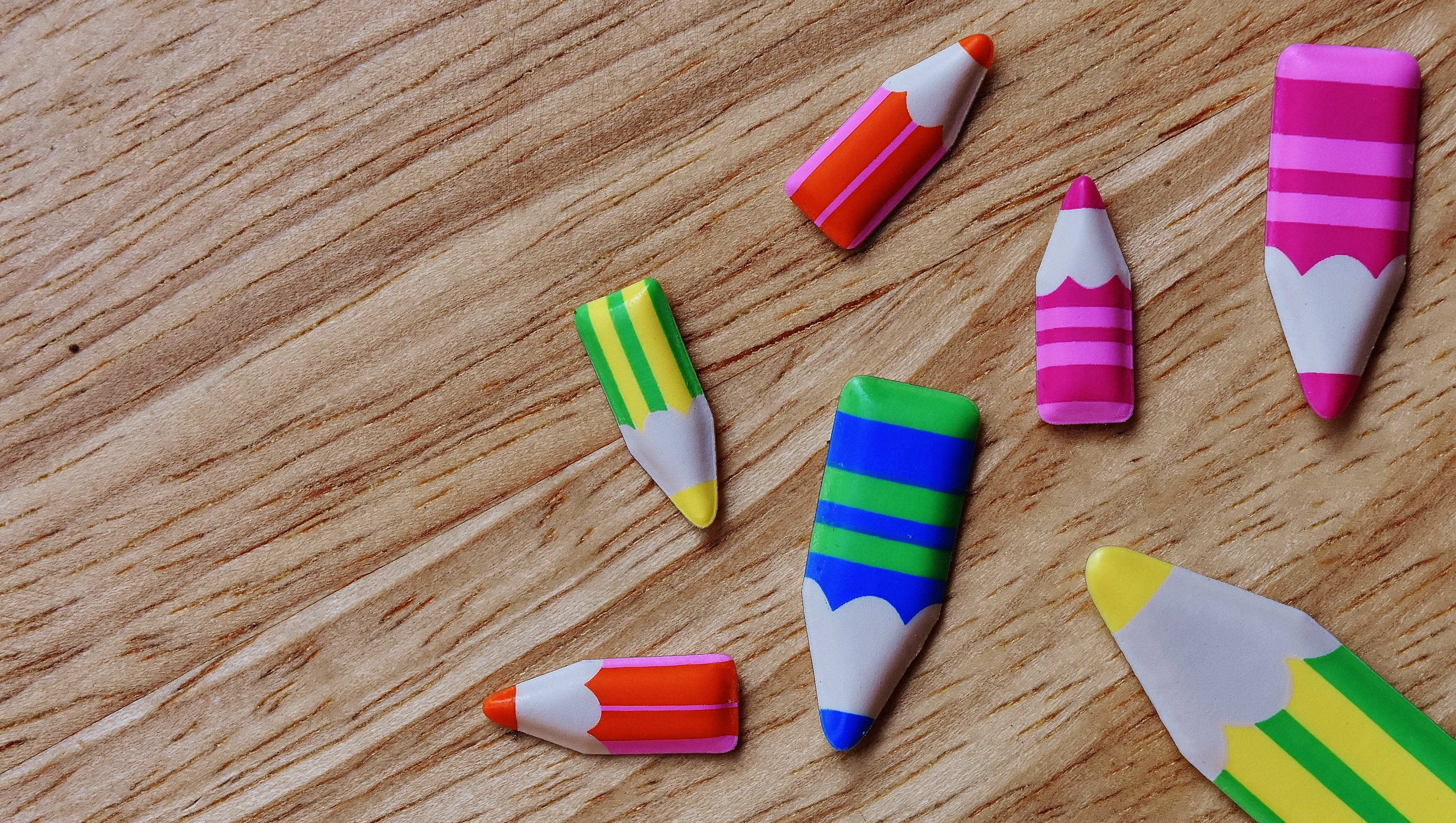wood grain, writing instrument, Back To School, schulbeginn, joy, Training, craft, multi colored, wood - material, children, variation, large group of objects, HD Wallpaper