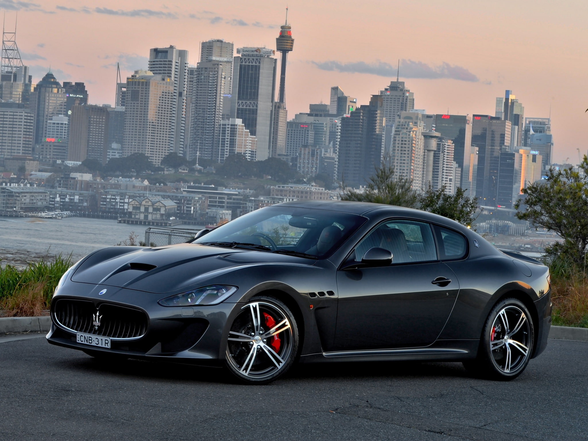 building, car, transportation, spire, tall - high, sky, travel, architecture, 2013, tower, Maserati, built structure, street, land vehicle, g, Stradale, HD Wallpaper