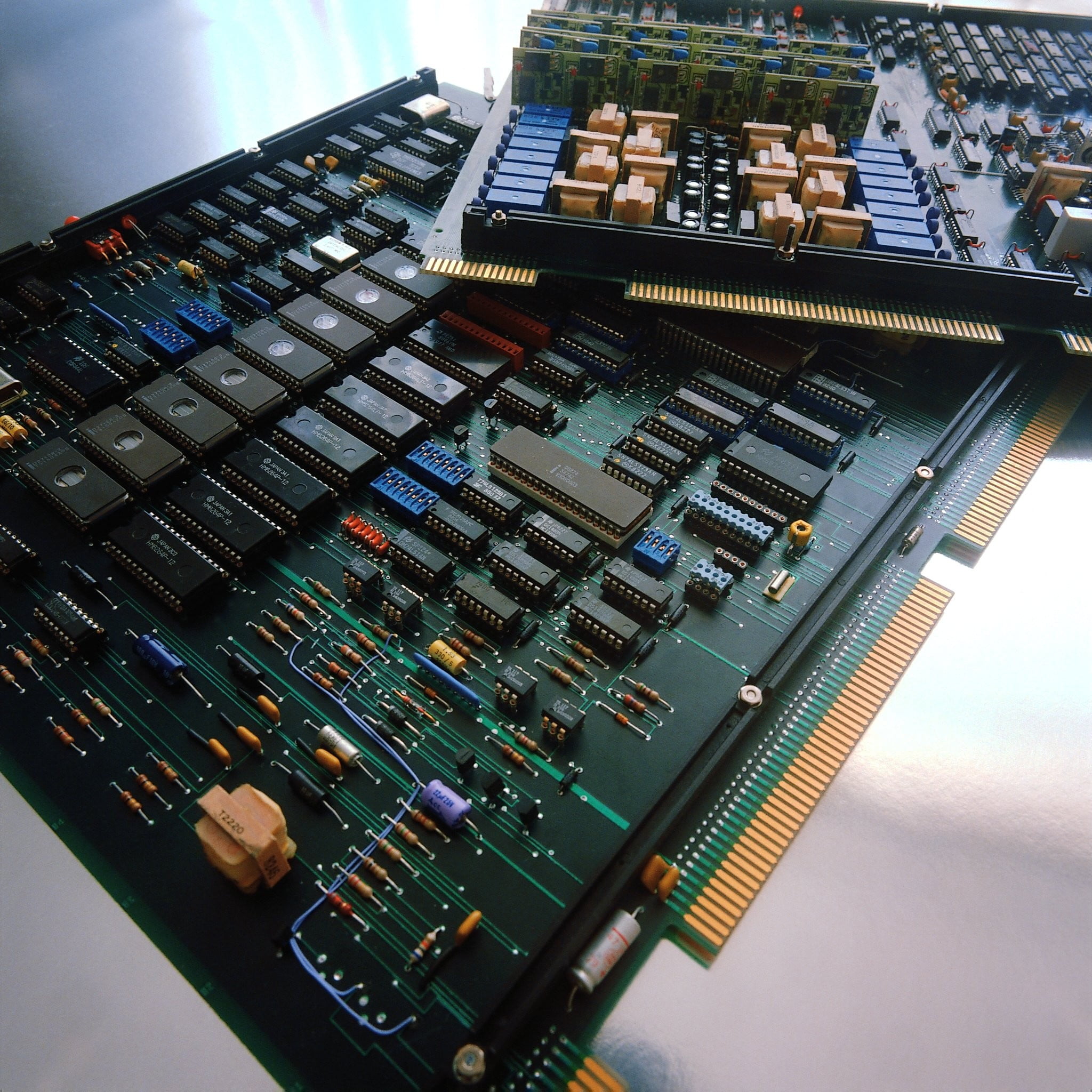architecture, circuit boards, building exterior, music, black, sound recording equipment, 1080P, built structure, transportation, board, high angle view, Phone HD Wallpaper
