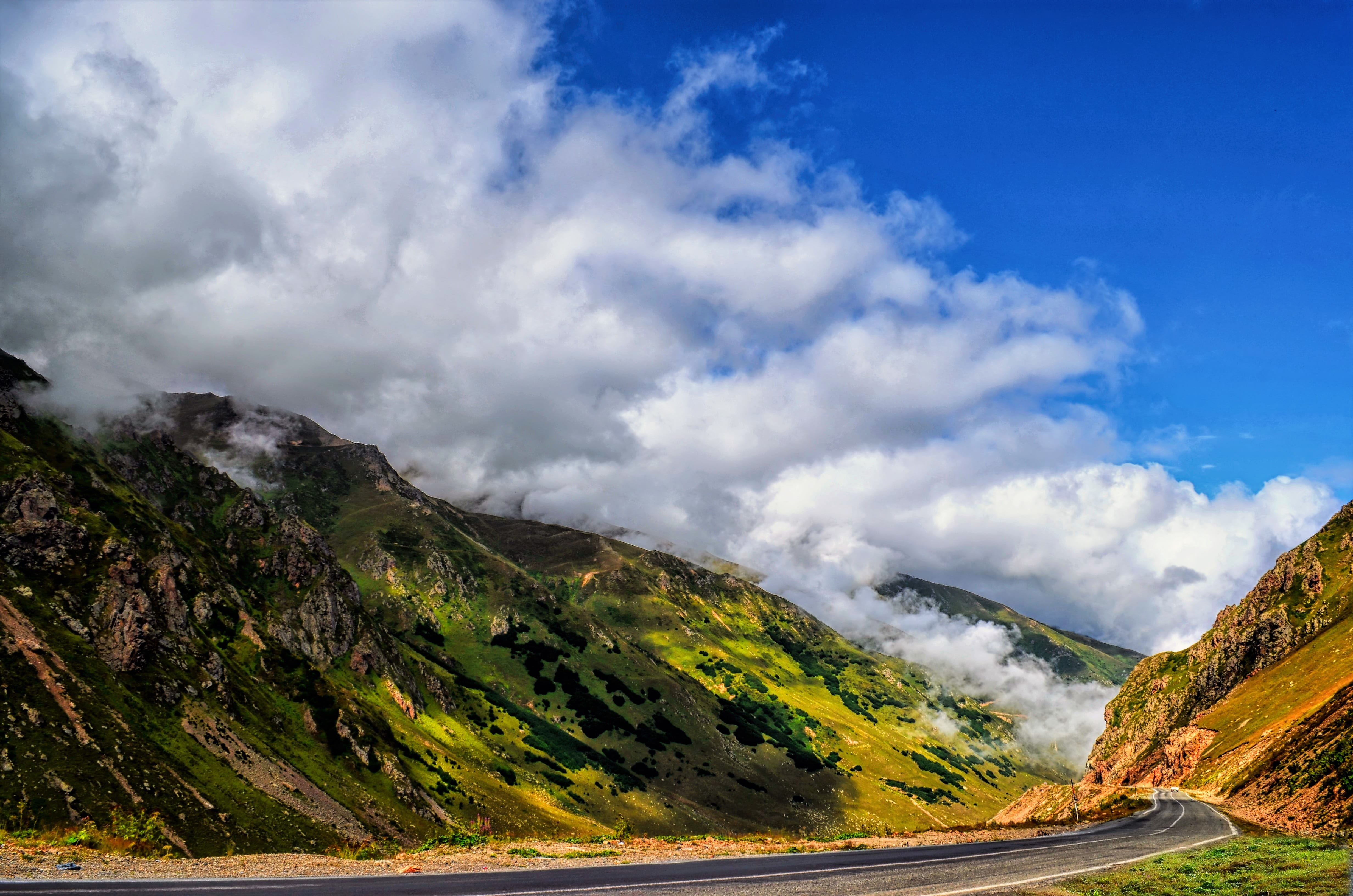 winding road, beauty in nature, mountains, sky, turkey, outdoors, daytime, vivid color, landscapes nature, non-urban scene, unbelievable, forest, spring, HD Wallpaper