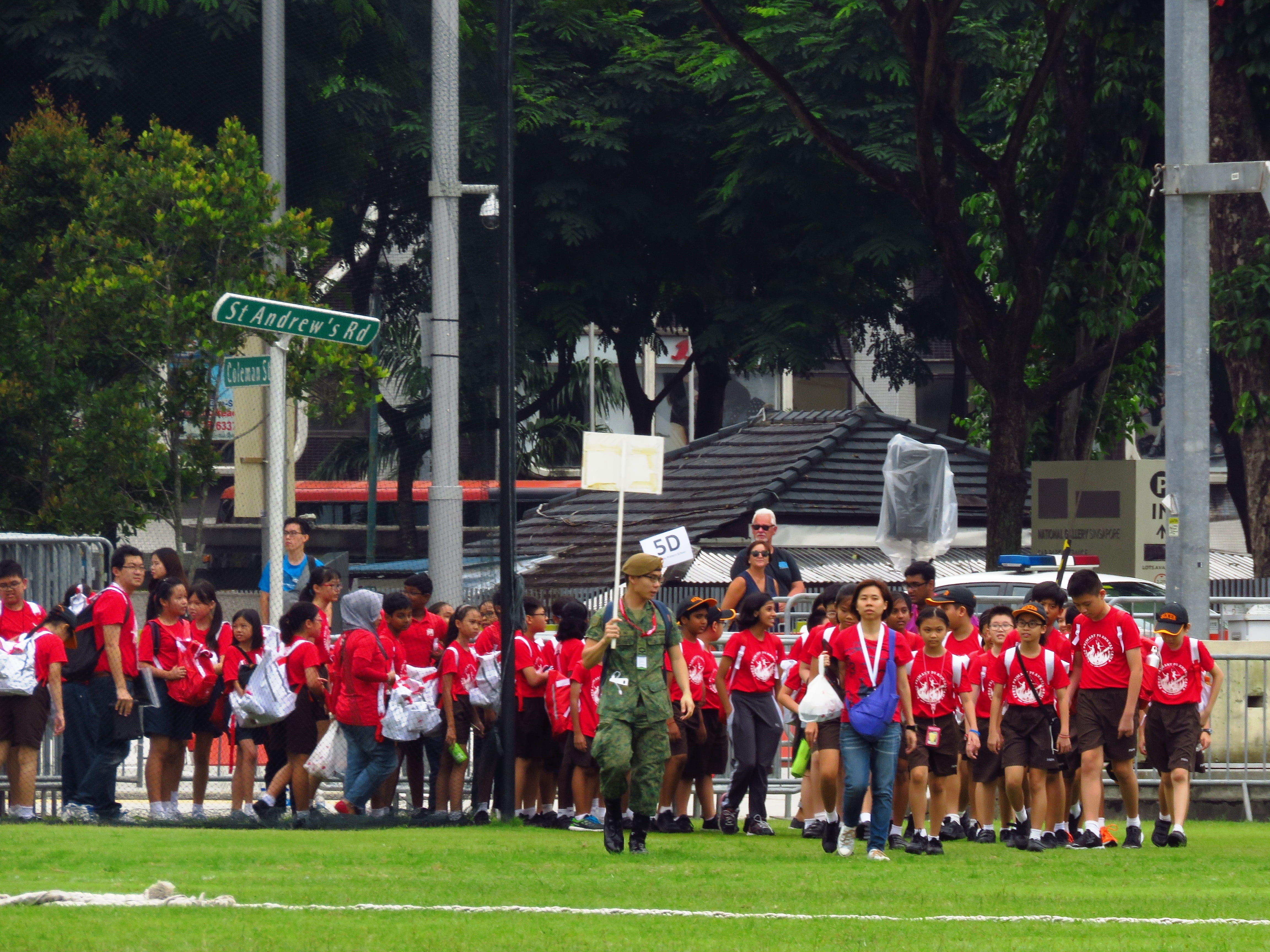 4K, plant, school kids, Uniform, smile, group, youth, uniform, backpack, friends, happy, education, group of people, people, celebration, learn, field, HD Wallpaper