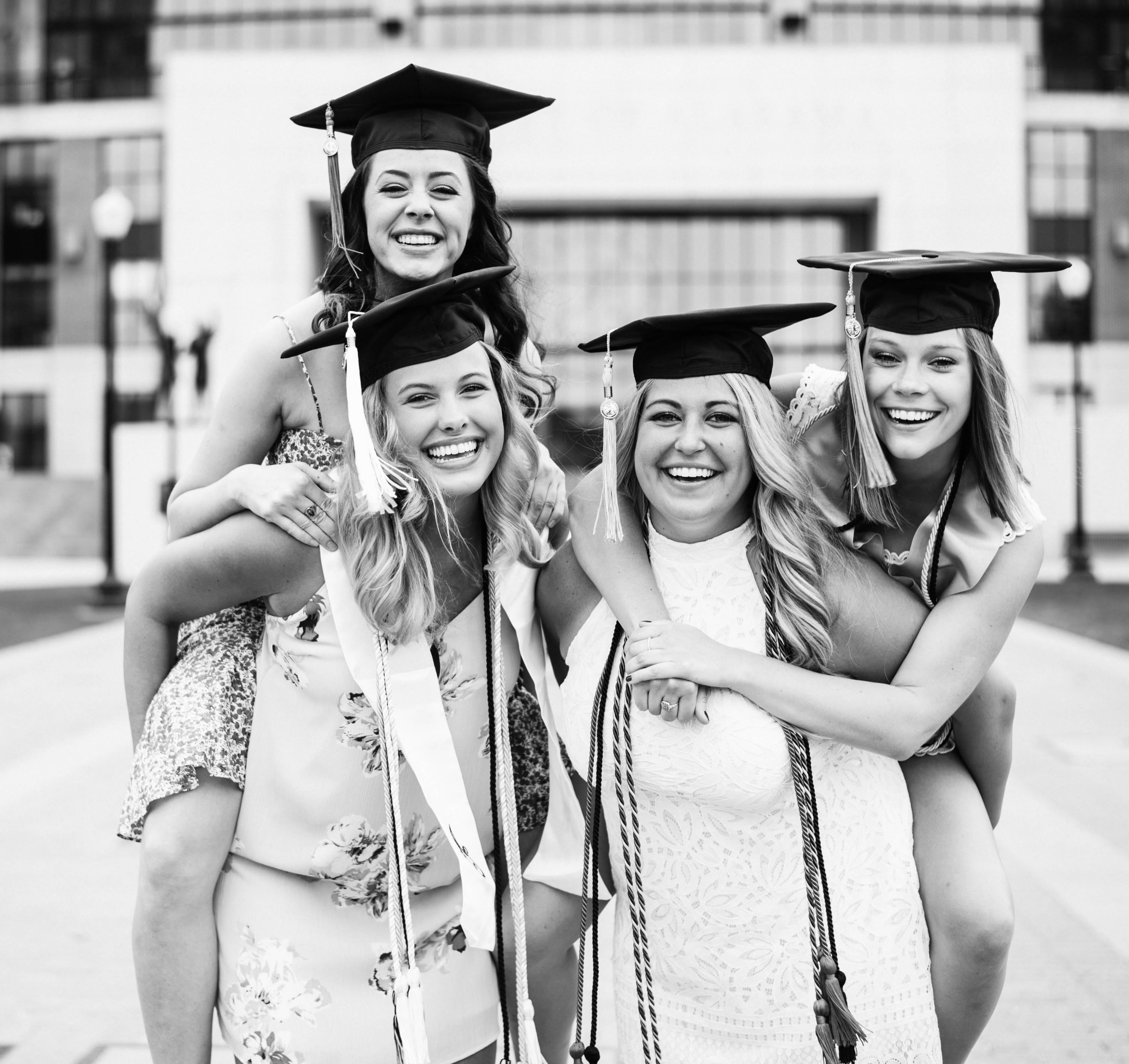 real people, beautiful woman, young Women, wearing, group Of People, gray, hats, photo, college, outdoors, standing, fun, women, teenager, graduation, people, HD Wallpaper