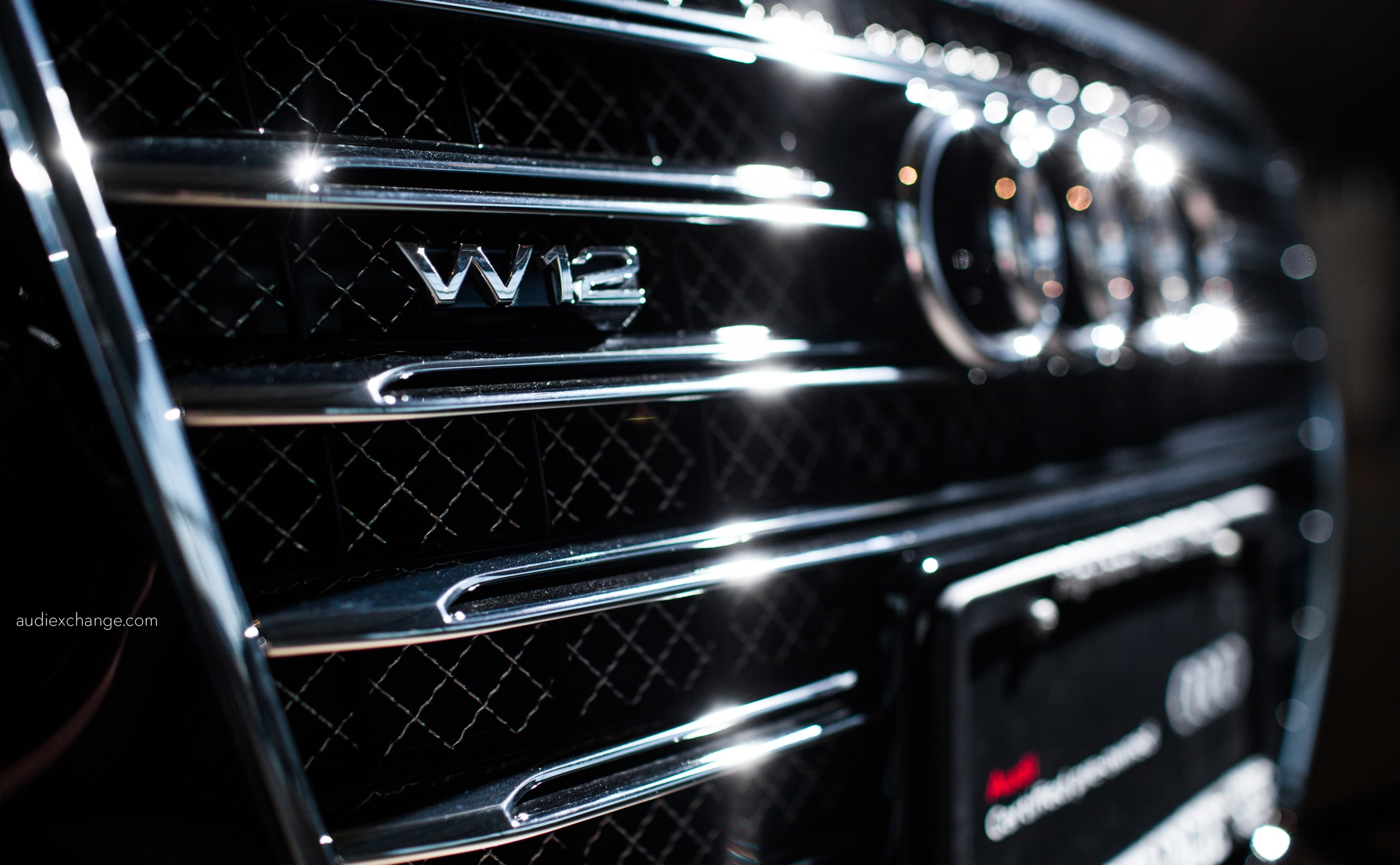 bling, alloy, highland park, audi exchange, w, Rings, steel, focus on foreground, Badge, Glossy, Shiny, land vehicle, v12, wealth, metal, a8, 2012, luxury, HD Wallpaper