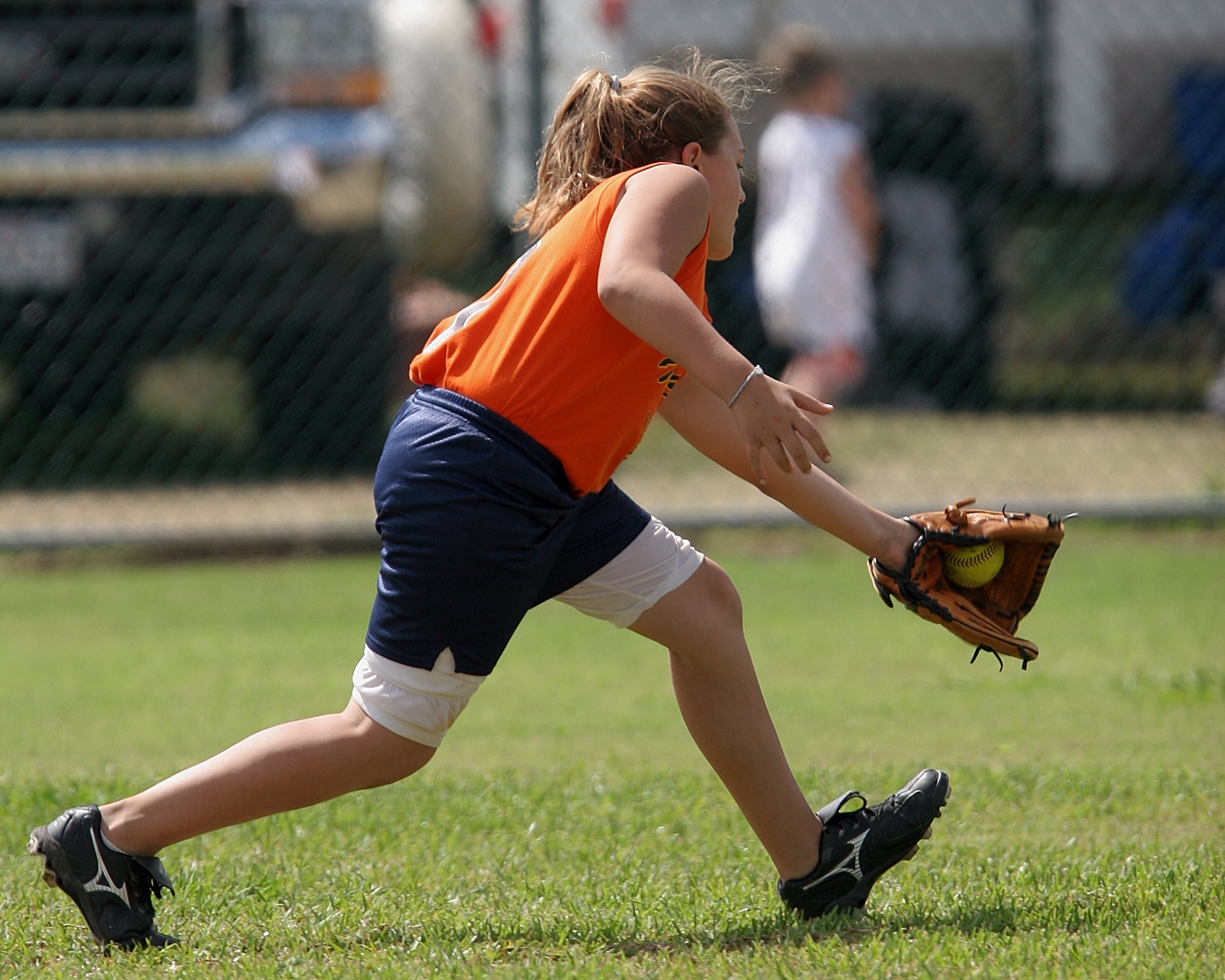 women, full length, real people, sport, teenager, running, basket, childhood, playing, ballpark, game, 2K, park, afternoon, play, competition, motion, HD Wallpaper