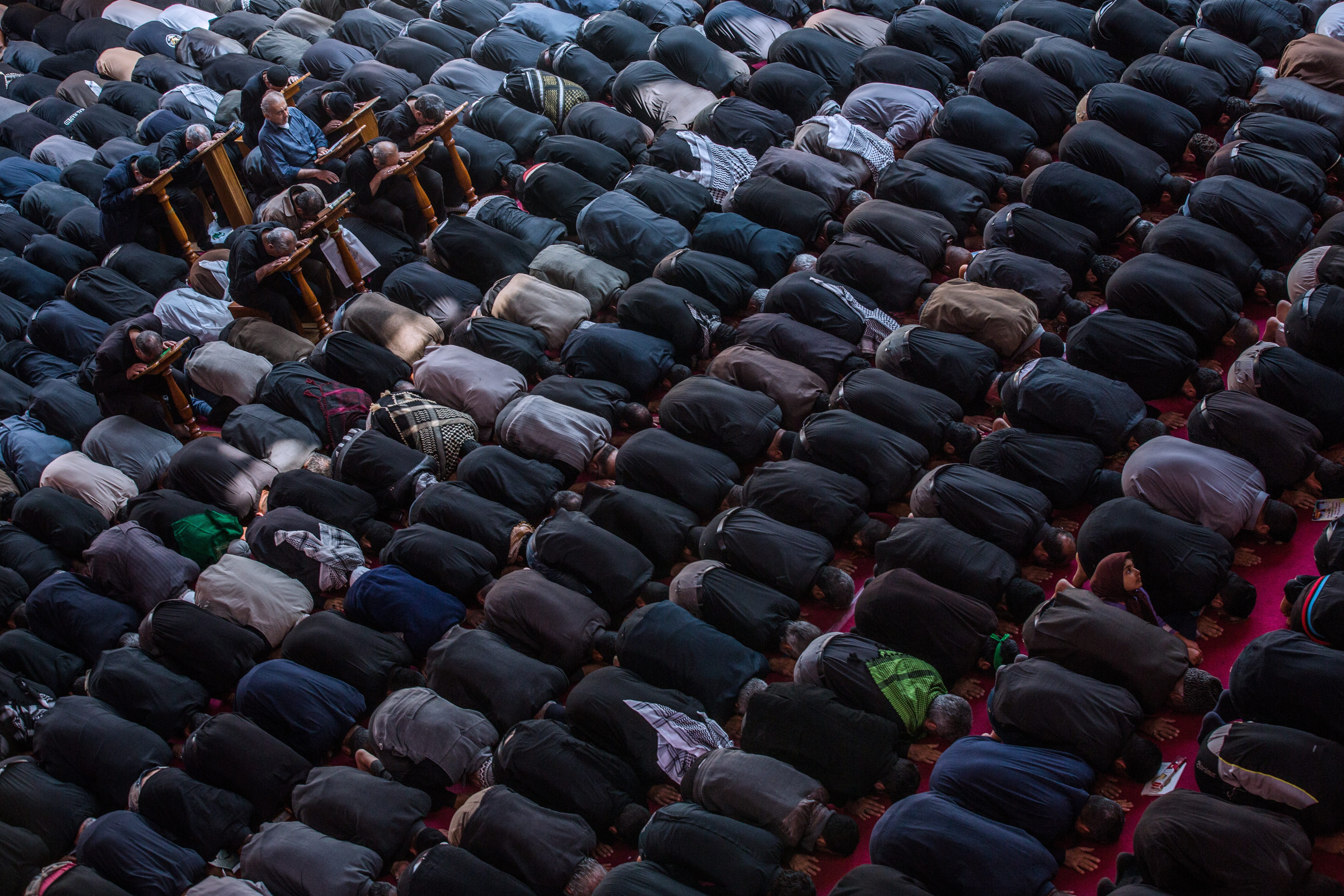 people, full frame, audience, indoors, in a row, auditorium, pray, side by side, men, chair, group, high angle view, group of people, real people, adult, HD Wallpaper