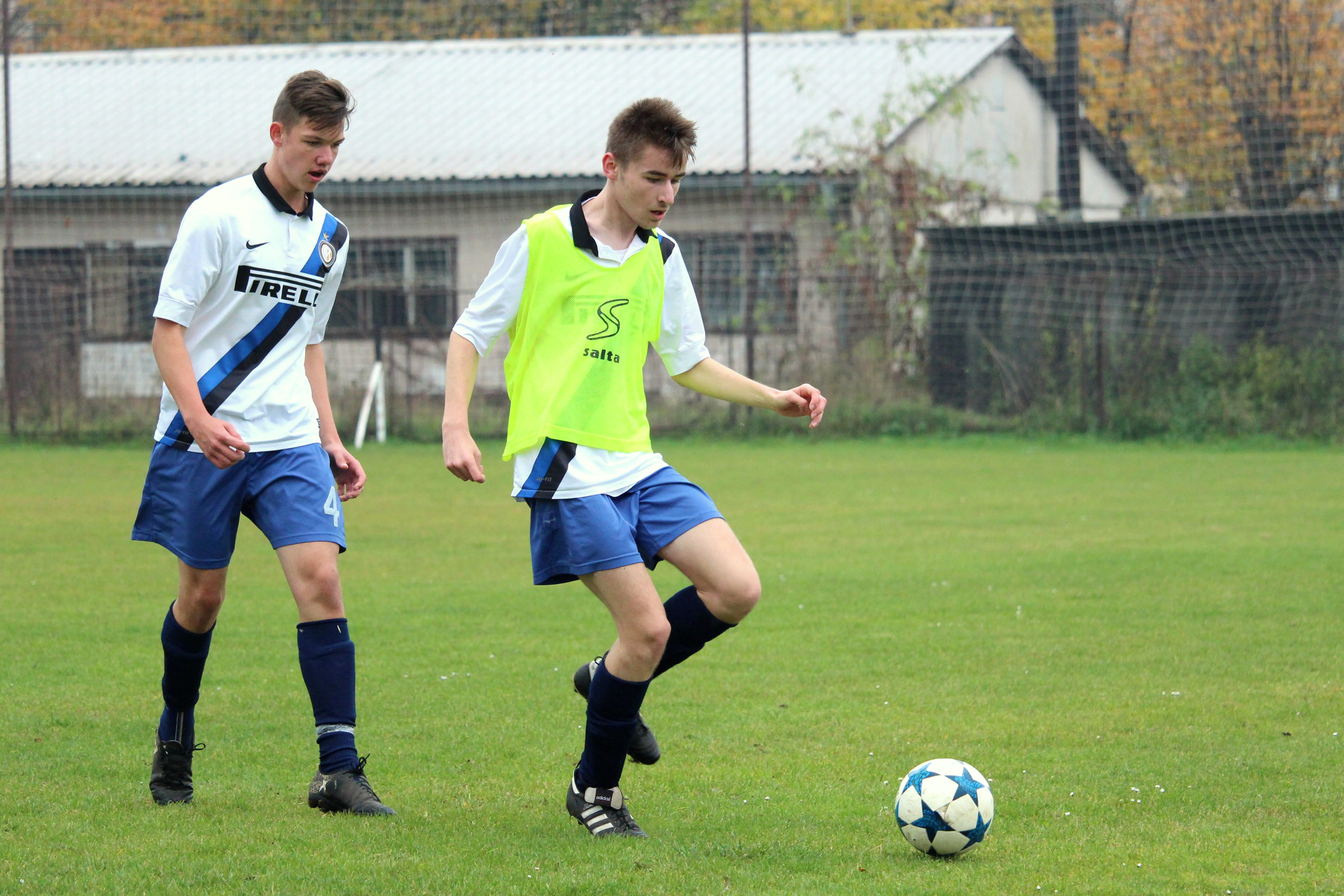 ball, athlete, modelovaný match, soccer player, competition, playing, opponents, teenage boys, sport, clothing, soccer, team sport, training match, adolescence, HD Wallpaper