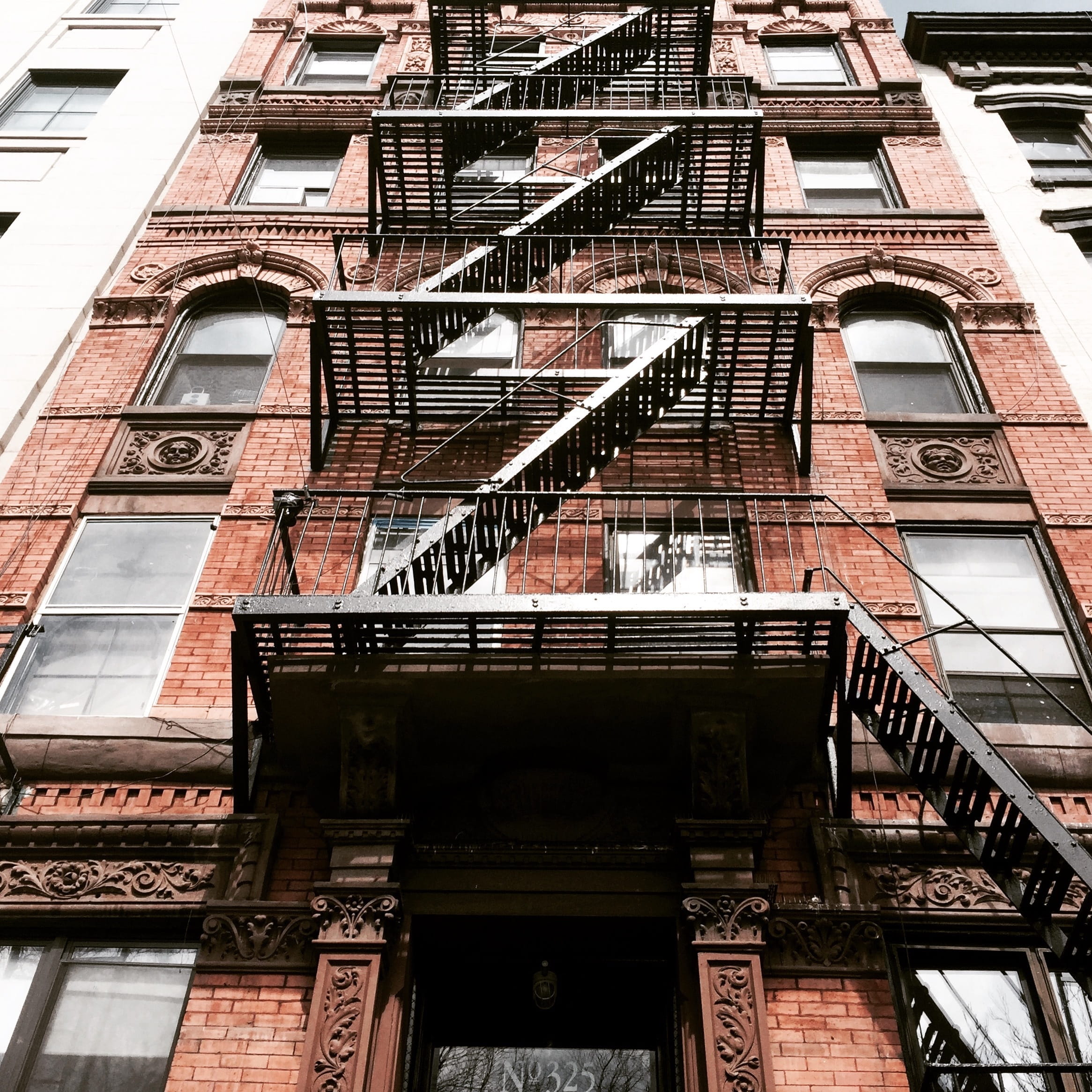 building Exterior, architecture, emergency exit, evaluation, 1080P, lower east side, text, Walkup, apartment, day, building, staircase, railing, brick, Phone HD Wallpaper