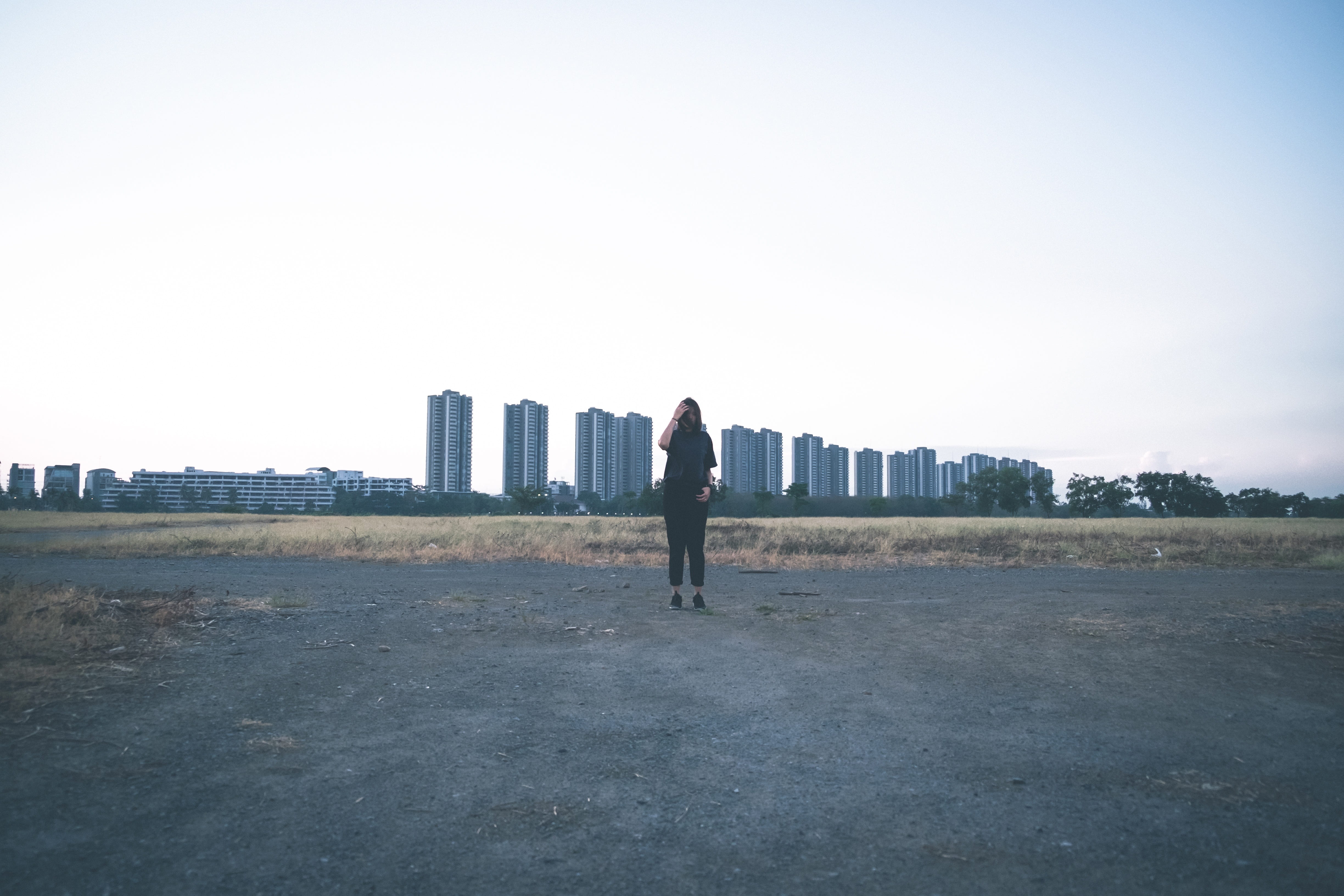 woman, architecture, building, confusion, way, city, standing, nature, land, lifestyles, outdoors, shoes, isolation, front, girl, leisure activity, walking, HD Wallpaper