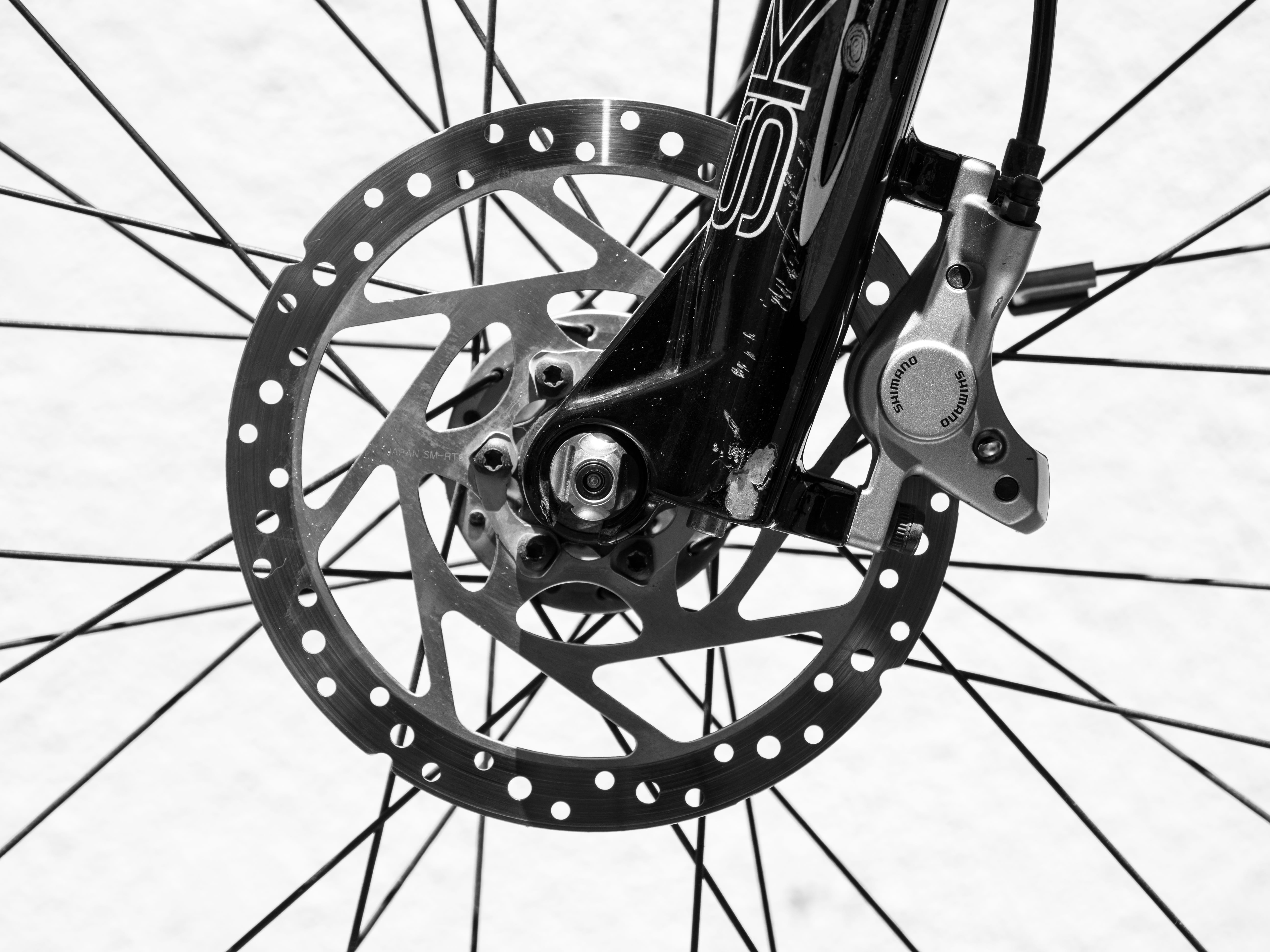 mode of transportation, spoke, isolated, part, disk, vehicle, axle, steel, chain, cycle, wheel, focus on foreground, chrome, shape, mountain bike disk brake, HD Wallpaper