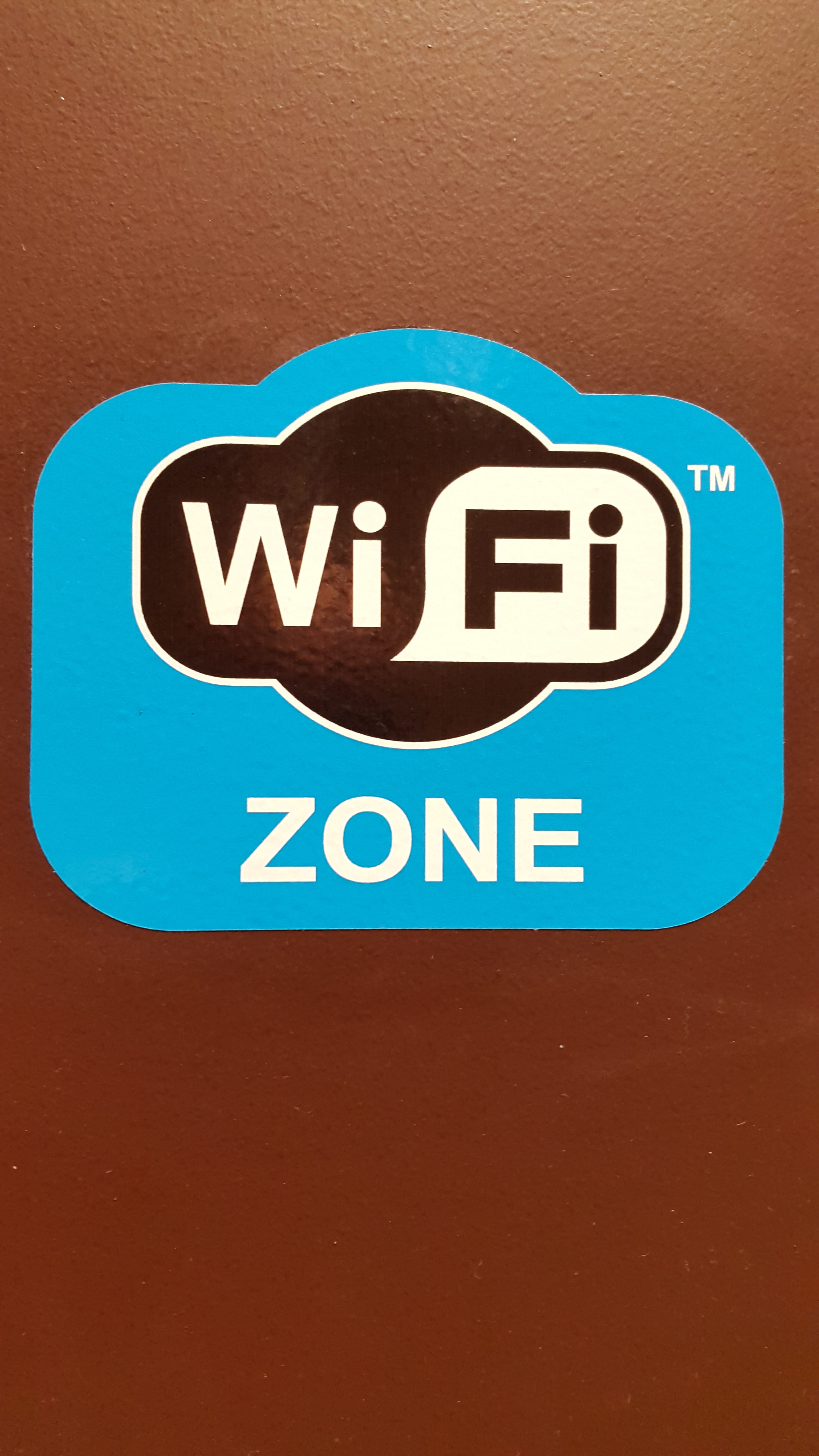 text, blue, arrow, non-western script, Shield, Wifi, close-up, graphic, guidance, direction, white color, street sign, message, day, drawing, script, information sign, Phone HD Wallpaper