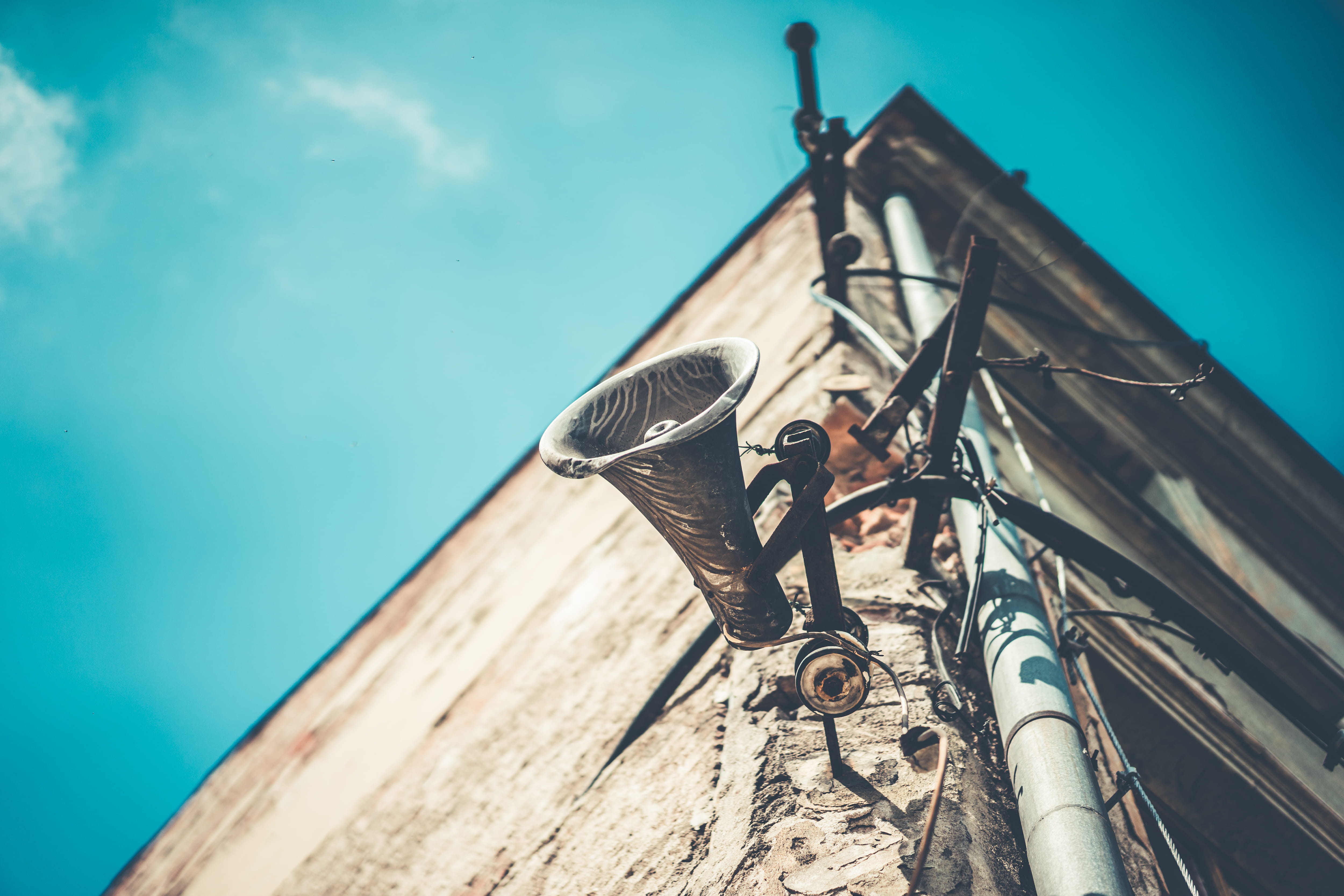 house, public, low angle view, Old, Abandoned House, speakers, buildings, no People, technology, retro, old-fashioned, wall - building feature, soviet, HD Wallpaper