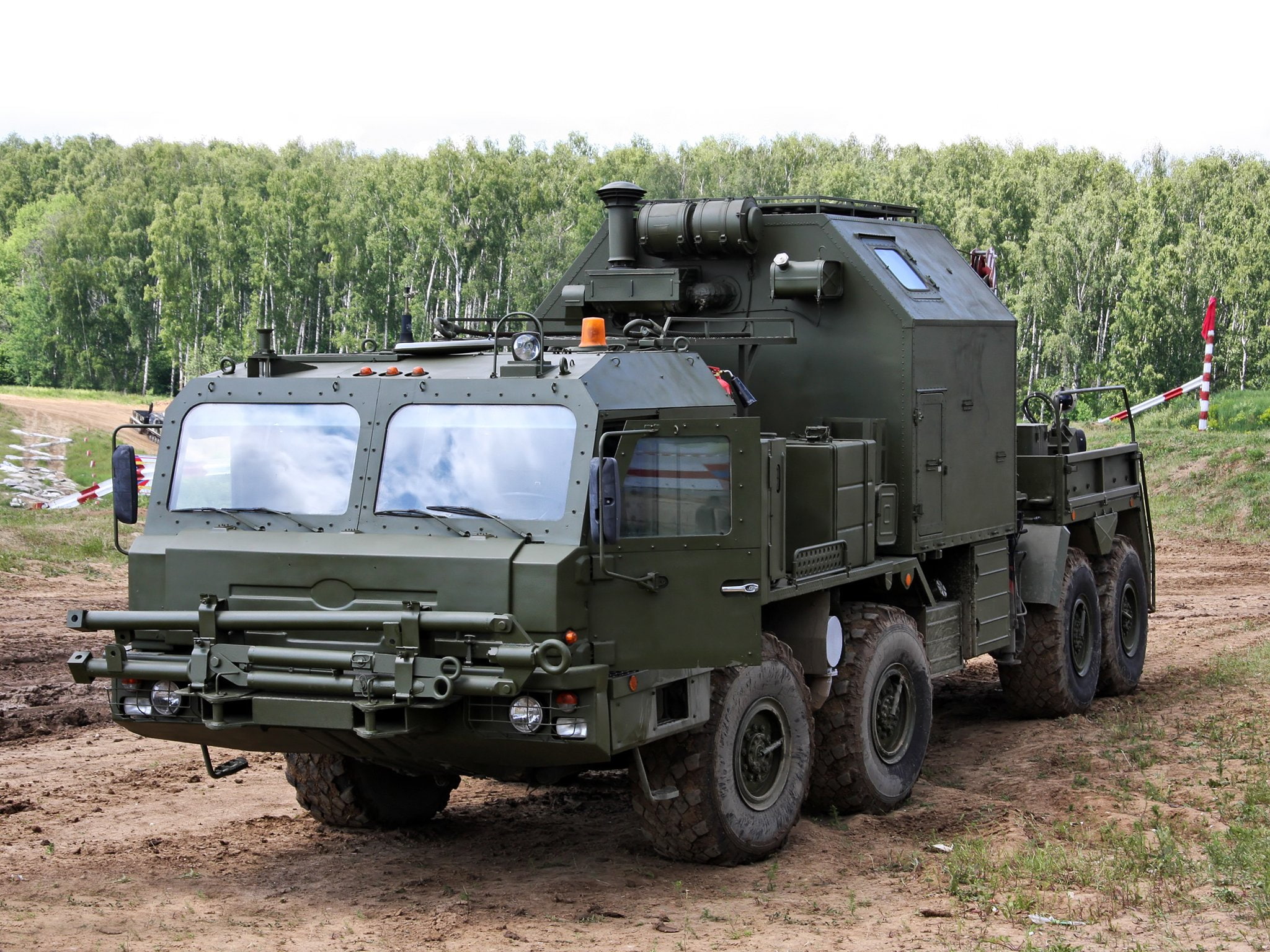 tractor, chassis, russian, sem cc, 1080P, bzkt, towtruck, emergency, 6910, semi, military, HD Wallpaper