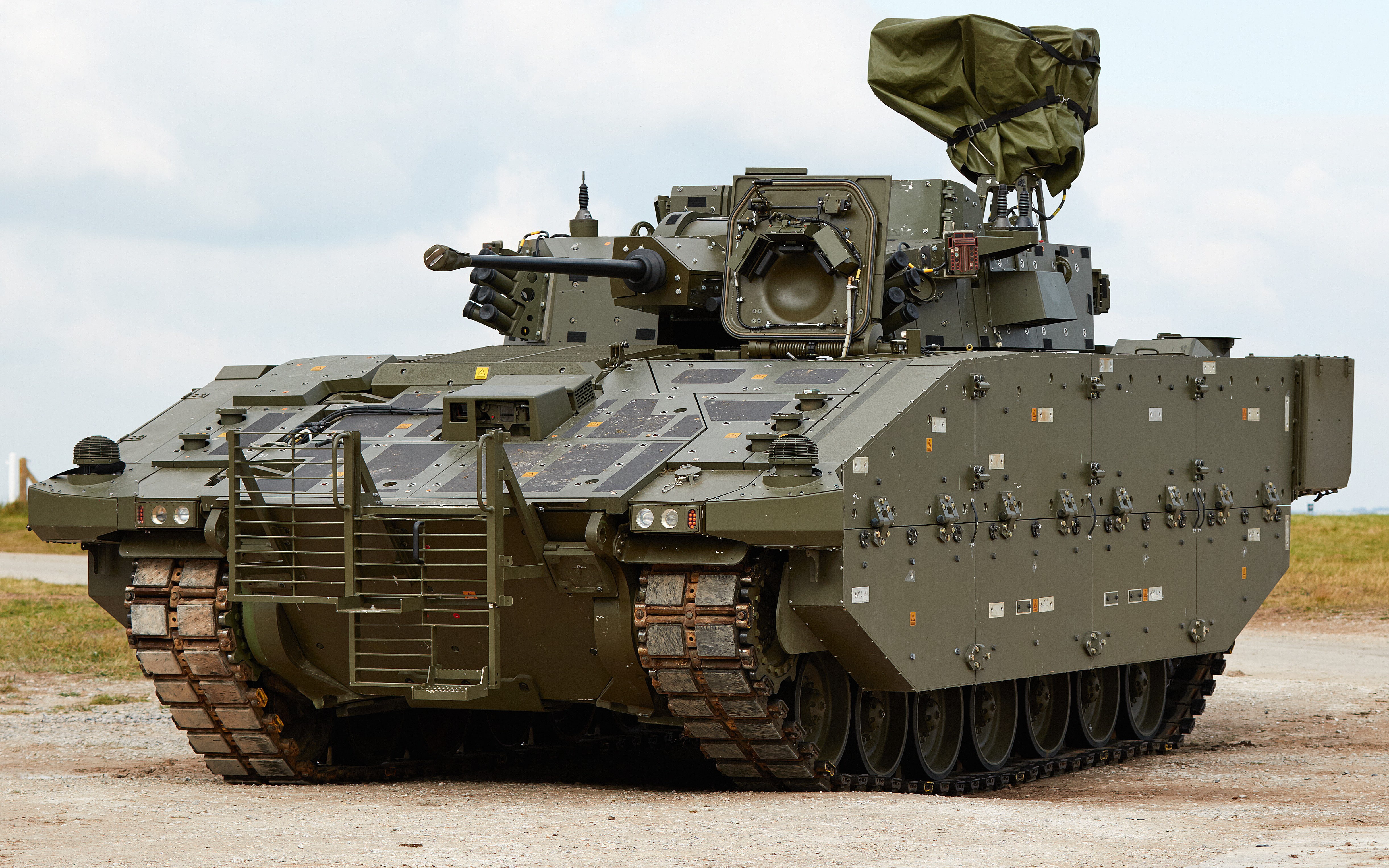 Armored Personnel Carrier, Armoured Fighting Vehicle, 4K, HD Wallpaper