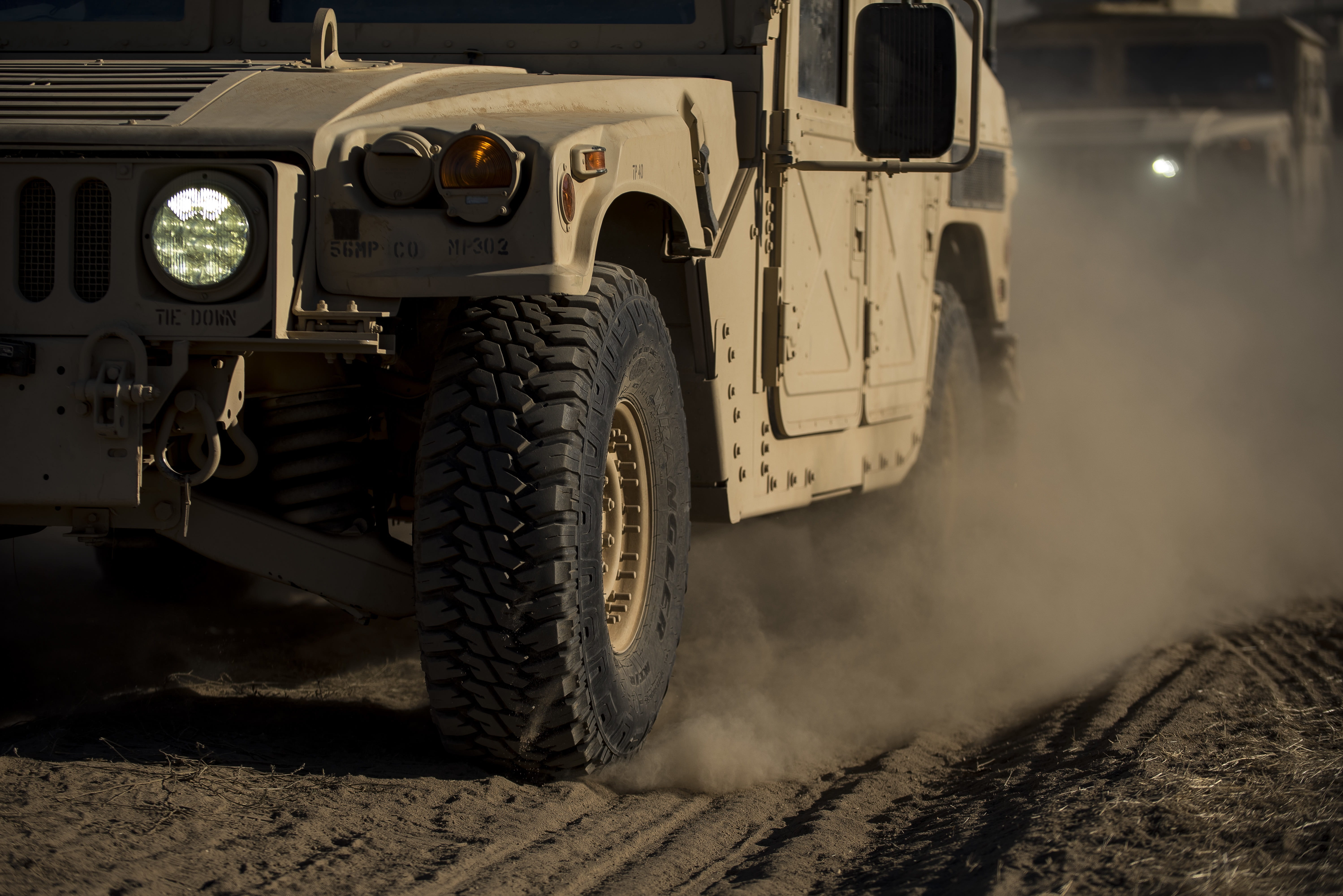 apc, 5K, armored personnel carrier, land vehicle, tire, nature, parking, vehicle, machinery, outdoors, motor vehicle, road, stationary, car, mud, dirt, HD Wallpaper