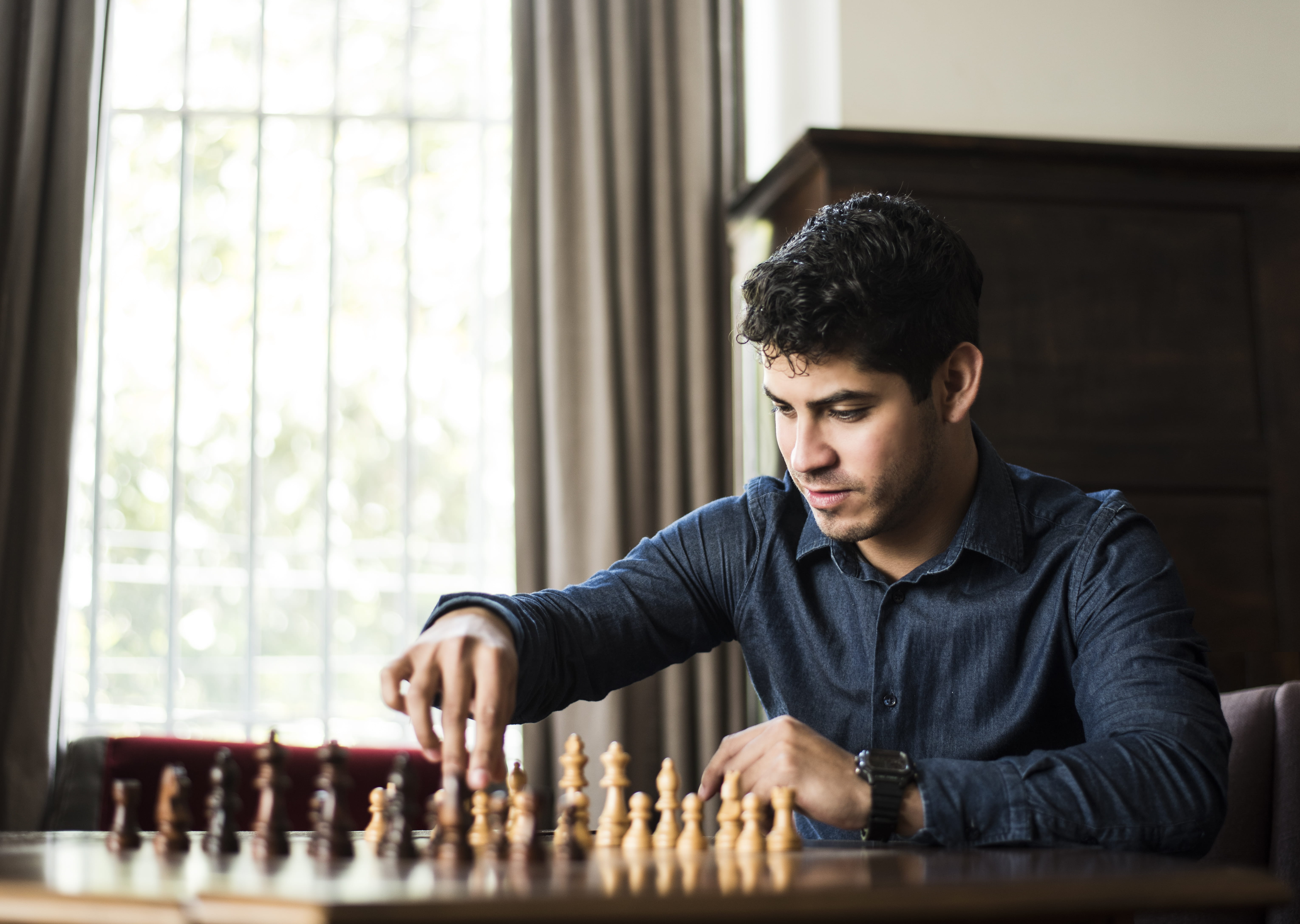 blue, board game, 5K, strategy, young adult, headshot, young men, game, contemplation, chess board, front view, man, chess piece, teenager, dress, sitting, HD Wallpaper