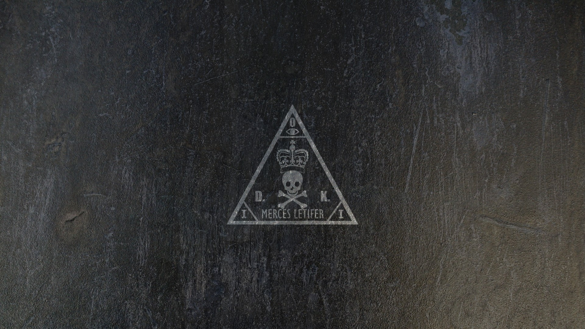 architecture, triangle shape, Hitman, western script, close-up, crown, 1080P, history, built structure, creativity, warning sign, art and craft, outdoors, HD Wallpaper