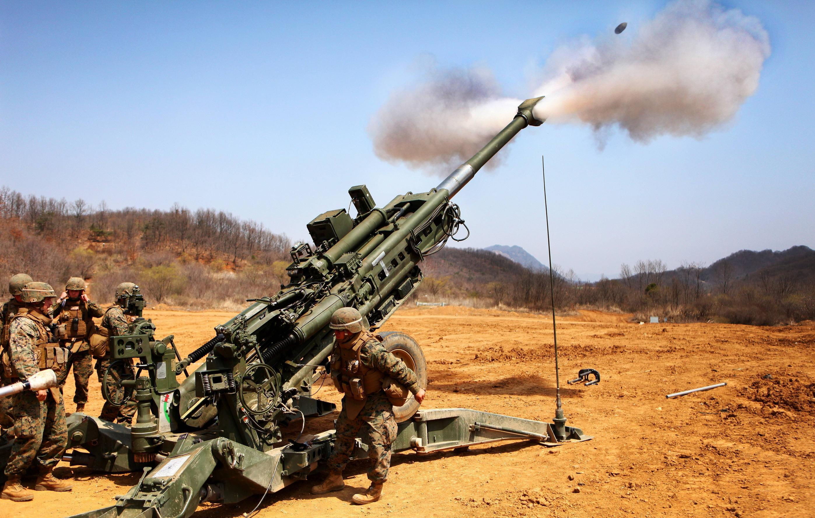 aggression, uSA, brown, men, armed Forces, howitzer, no people, fire - Natural Phenomenon, M777, military, battlefield, gun, russia, volley, body Armor, HD Wallpaper