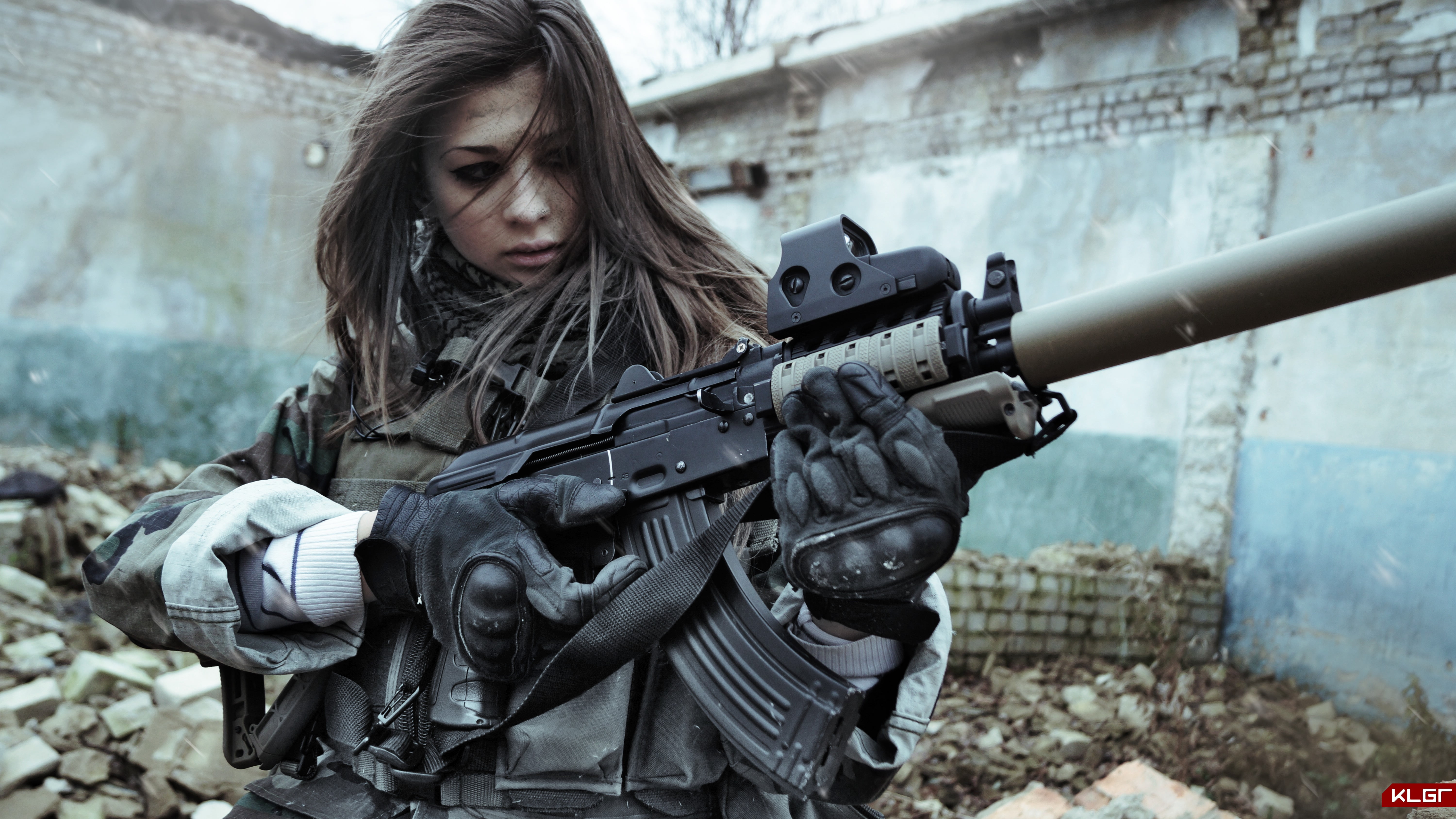 one person, weapon, real people, gun, young adult, people, military, sniper, KLGR, government, protection, uniform, Stalker, clothing, women, infantry, HD Wallpaper