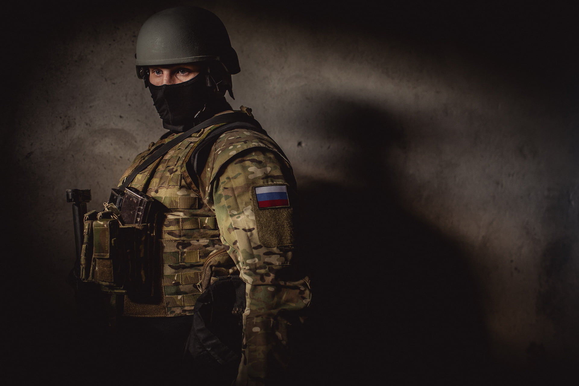 Russia, power, people, gun, soldiers, uniform, police Force, fighter, operator, handgun, spec Ops, military, special Forces, clothing, government, protection, HD Wallpaper