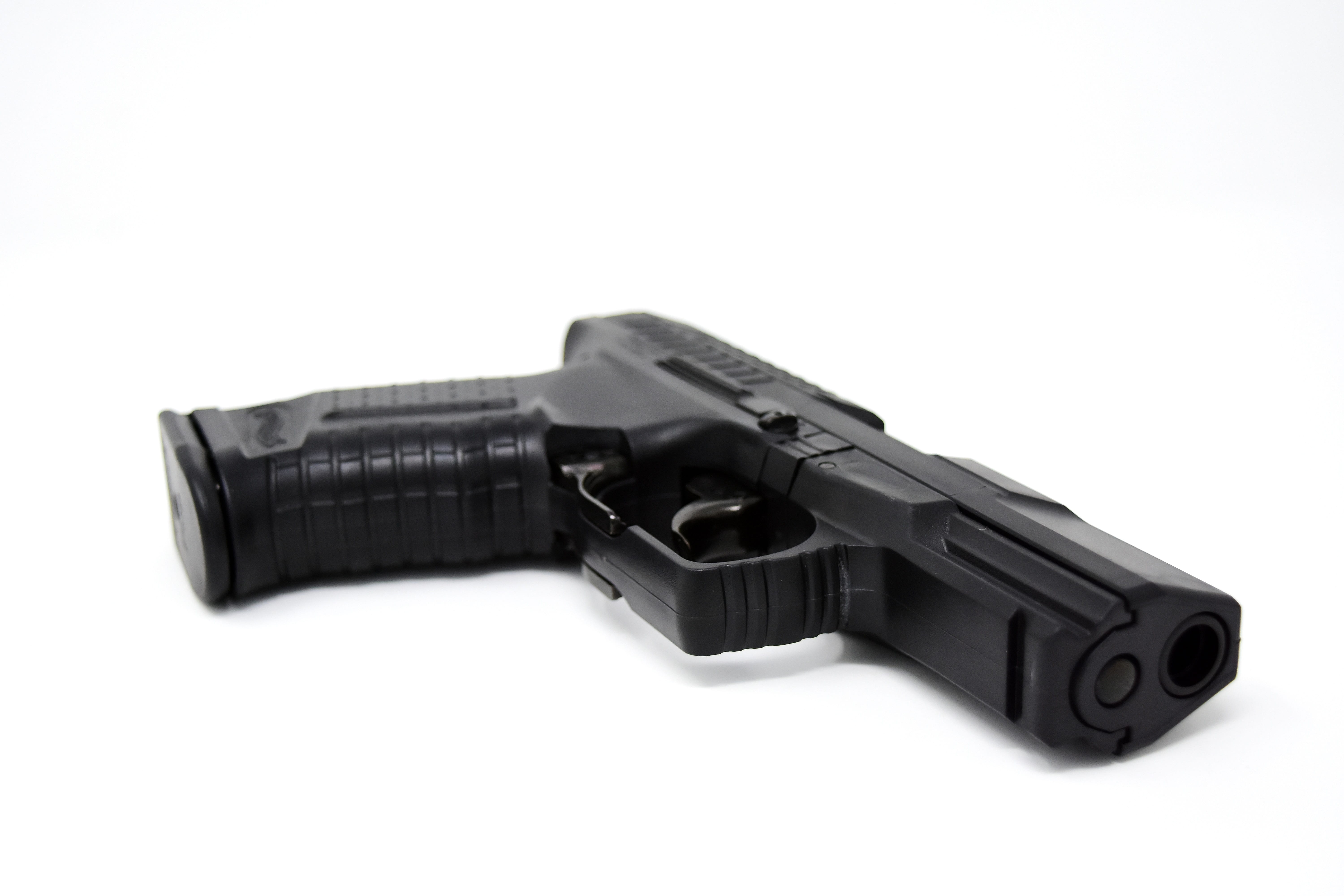 equipment, single object, weapon, aggression, white background, hand, studio shot, backup, pistol, automatic, loaded, airsoft, black color, indoors, crime, HD Wallpaper
